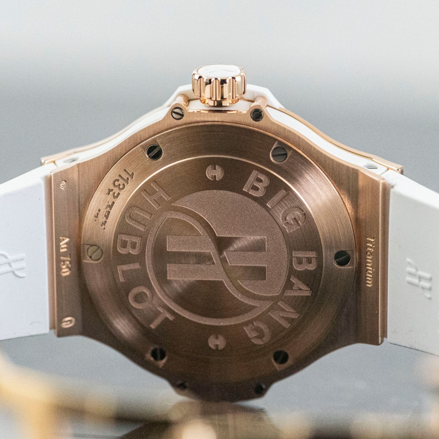 Hublot Big Bang 38 mm 361.PE.2010.RW.1104 (2018) - White dial 38 mm Rose Gold case (4/8)