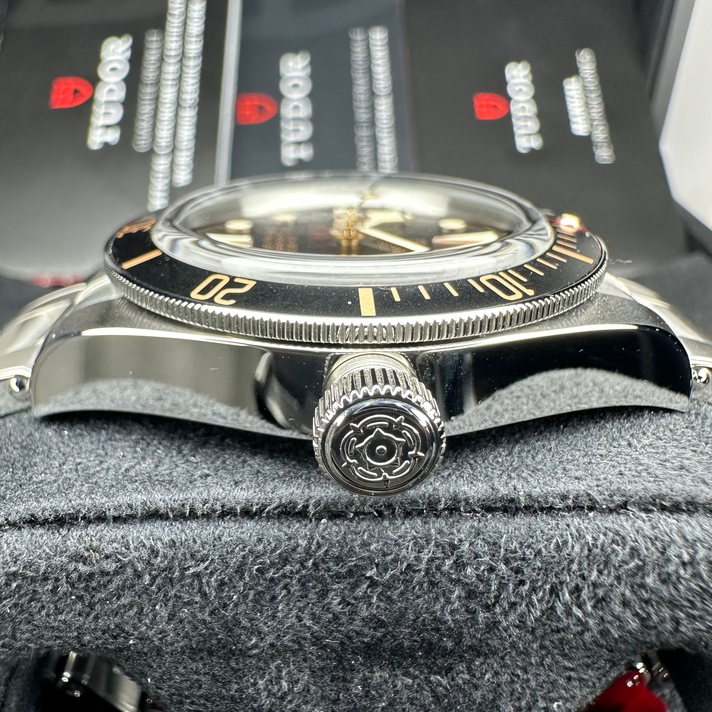 Tudor Black Bay Fifty-Eight 79030N (2023) - Black dial 39 mm Steel case (7/8)