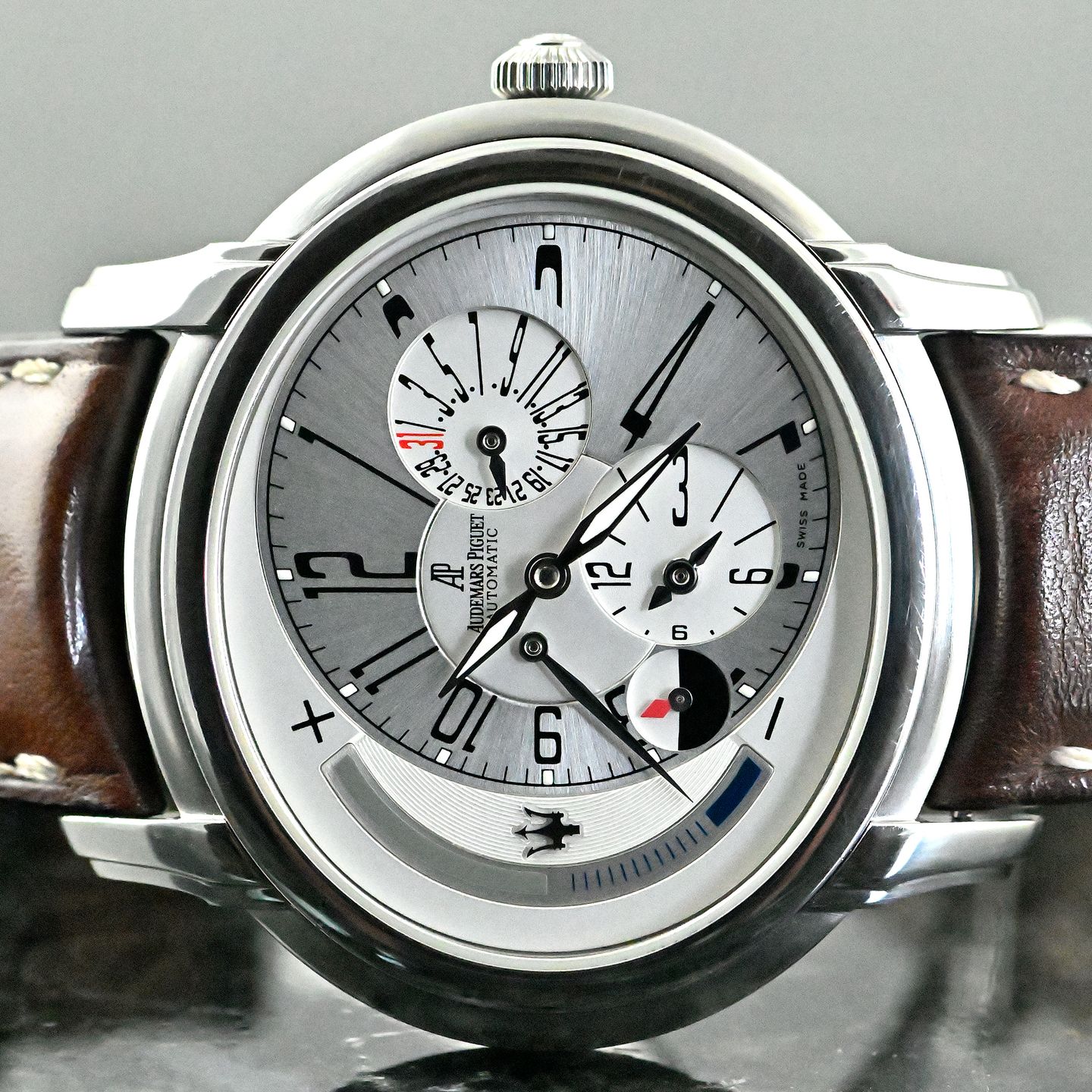Audemars Piguet Millenary 26150ST.OO.D084CU.01 (2009) - Zilver wijzerplaat 47mm Staal (2/8)