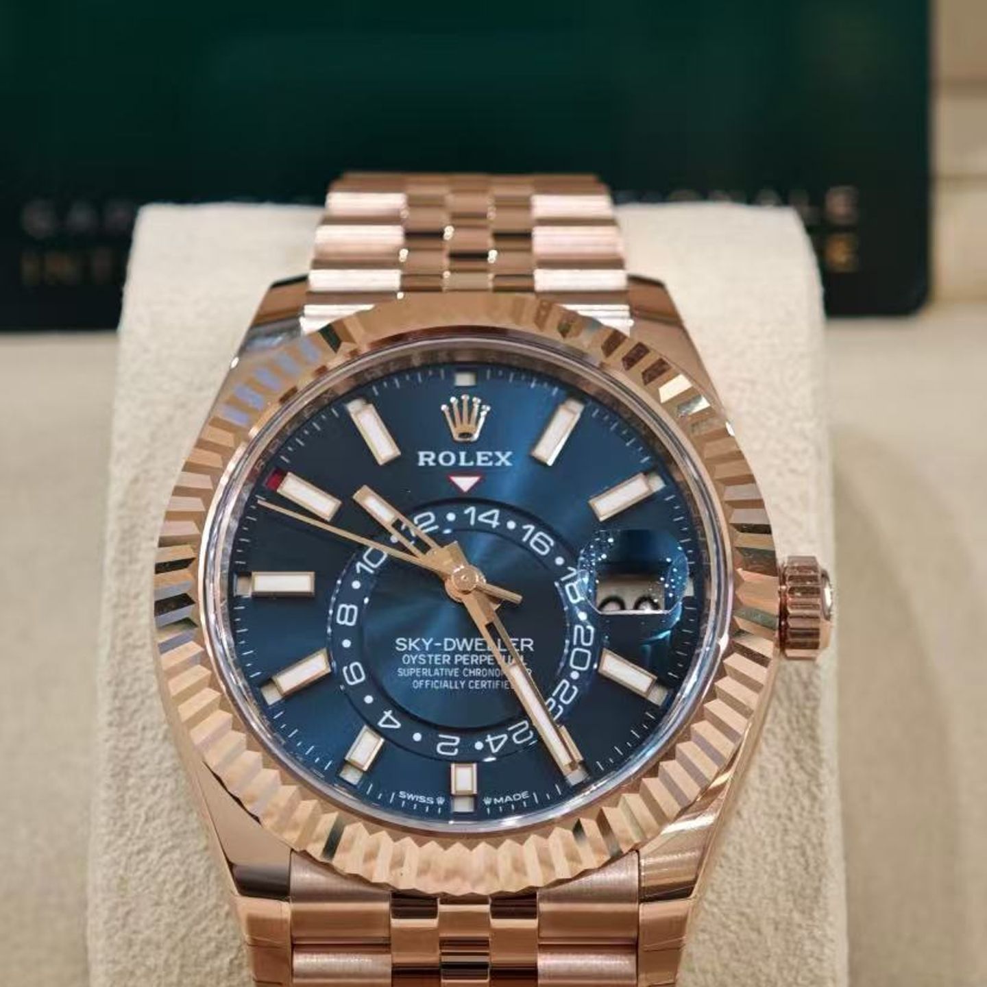 Rolex Sky-Dweller 336935 (2024) - Unknown dial 42 mm Rose Gold case (1/3)