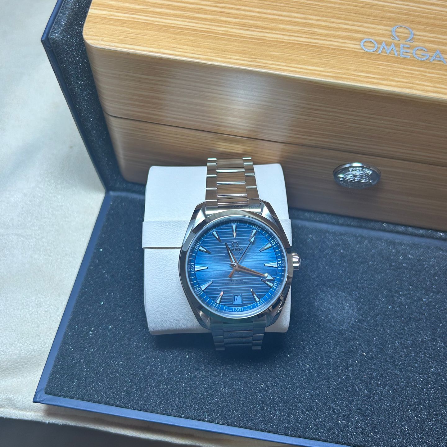 Omega Seamaster Aqua Terra 220.10.41.21.03.005 (2024) - Blue dial 41 mm Steel case (8/8)