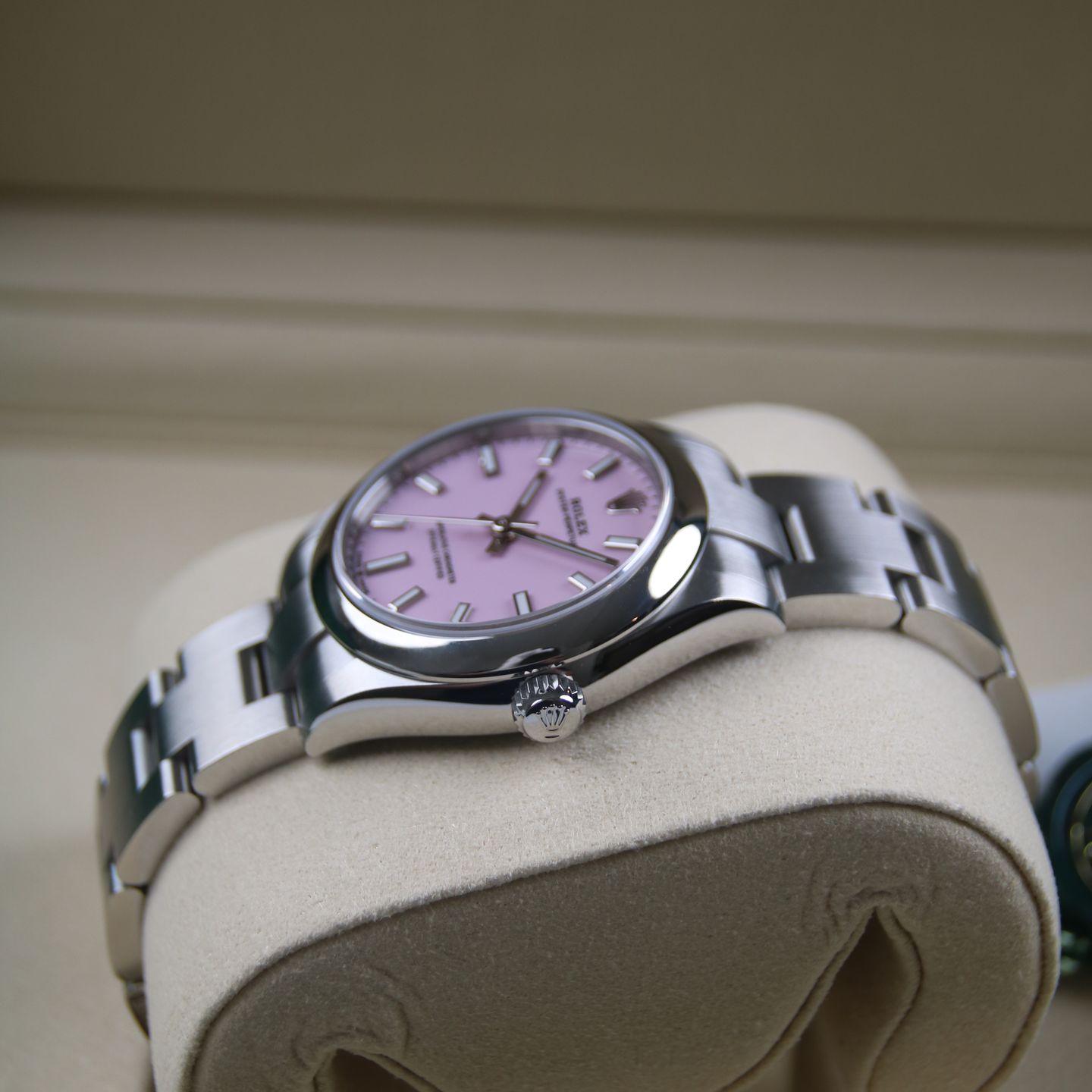 Rolex Oyster Perpetual 31 277200 (2025) - Pink dial 31 mm Steel case (4/8)