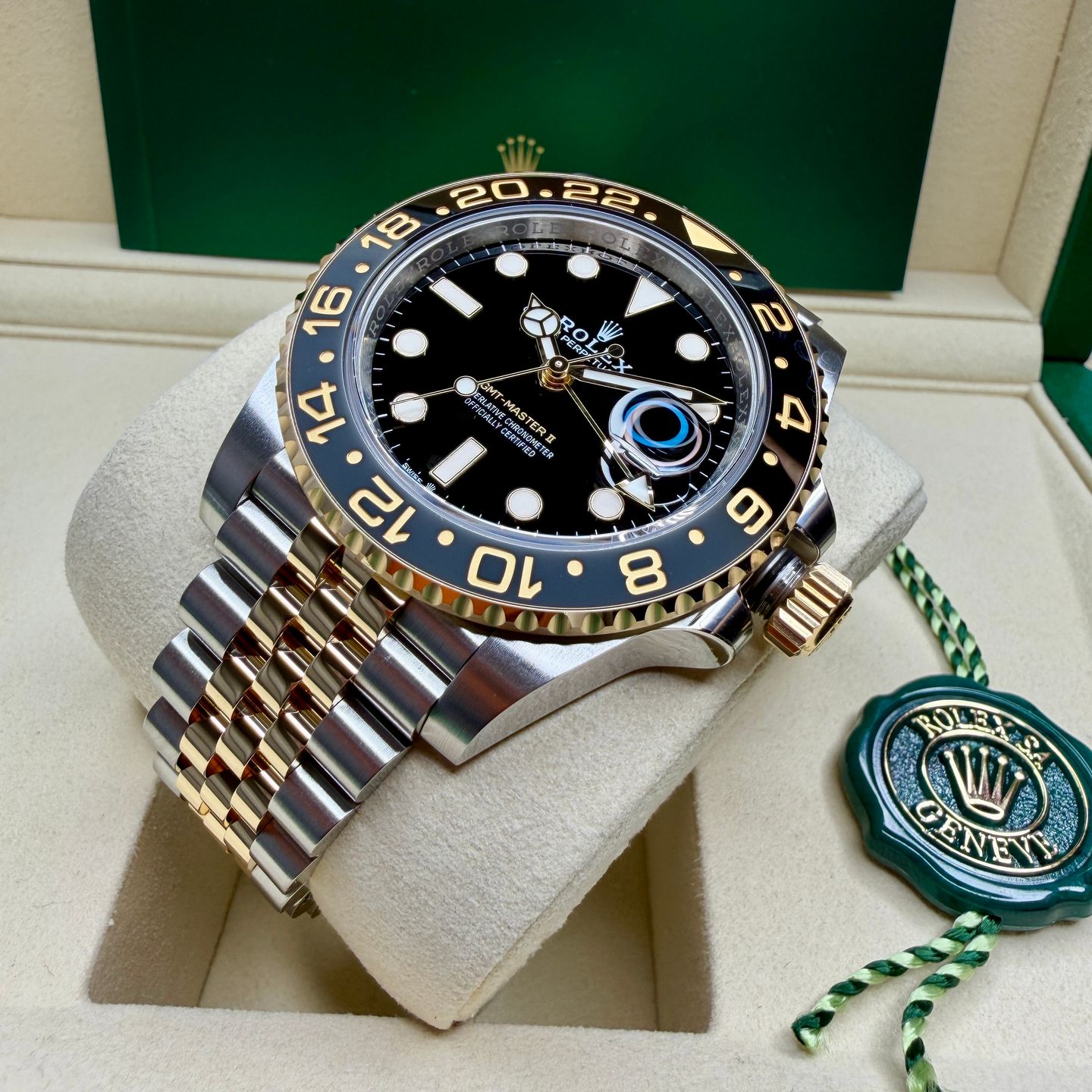 Rolex GMT-Master II 126713GRNR - (4/8)