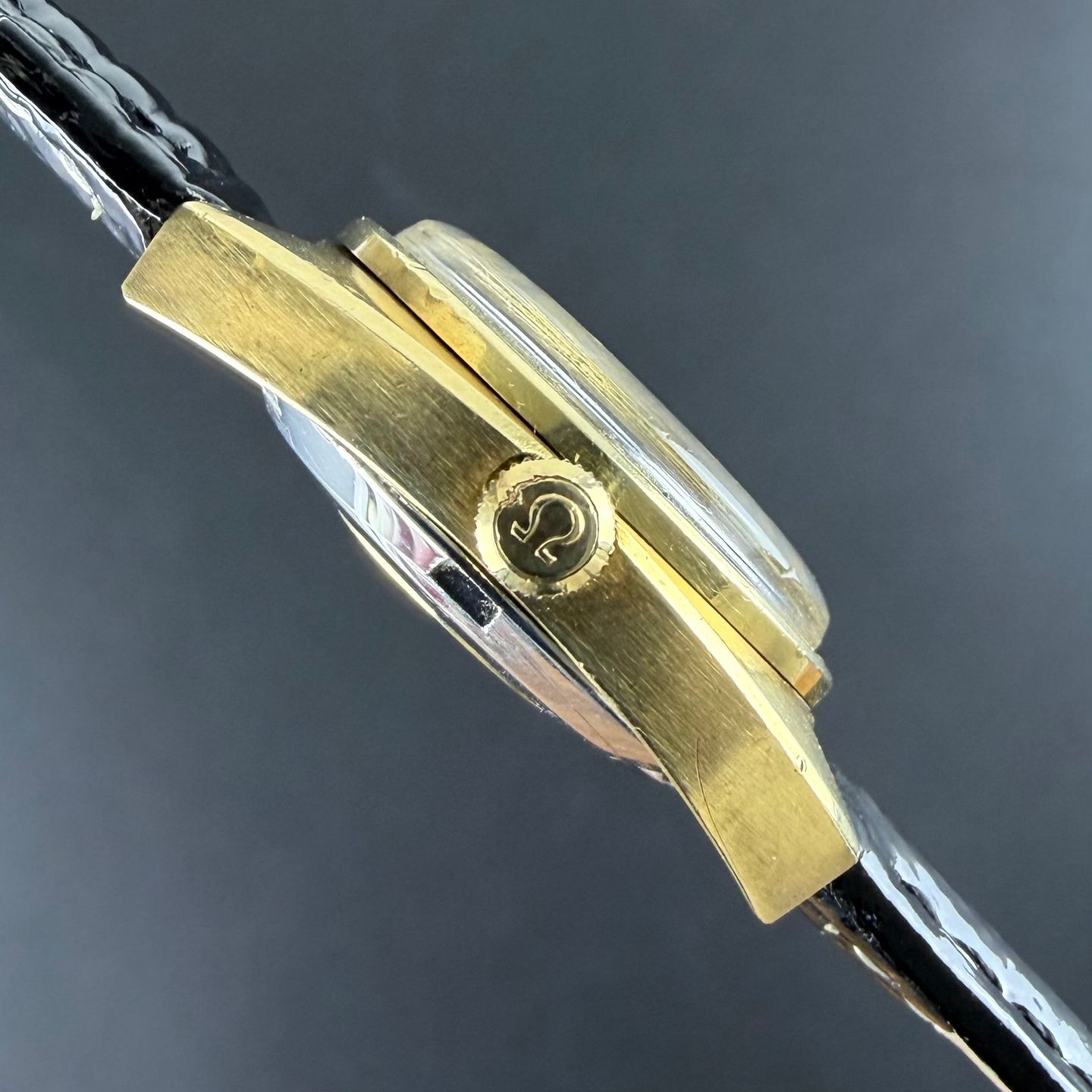 Omega Constellation 568.001 - (5/8)