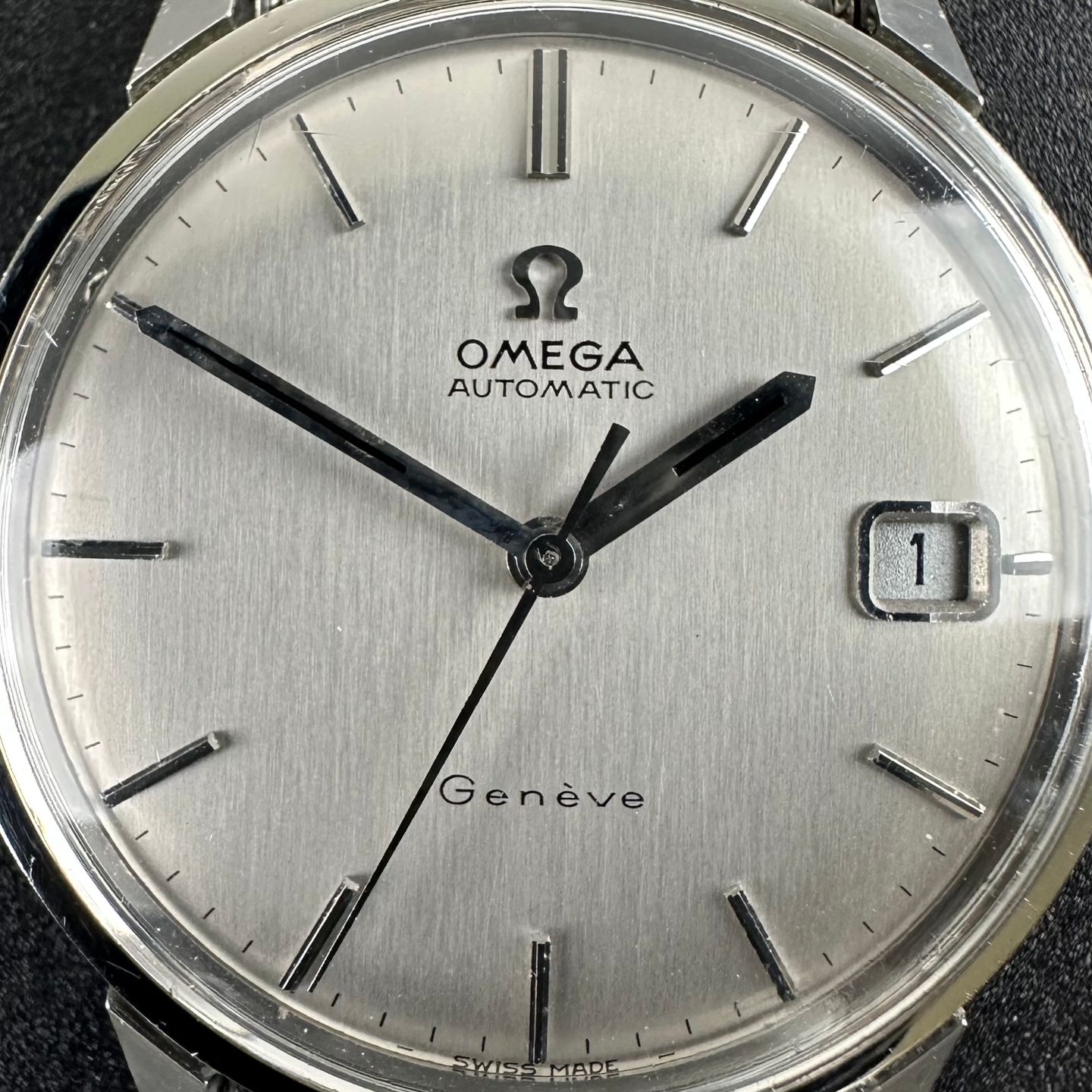 Omega Genève 166.037 - (8/8)