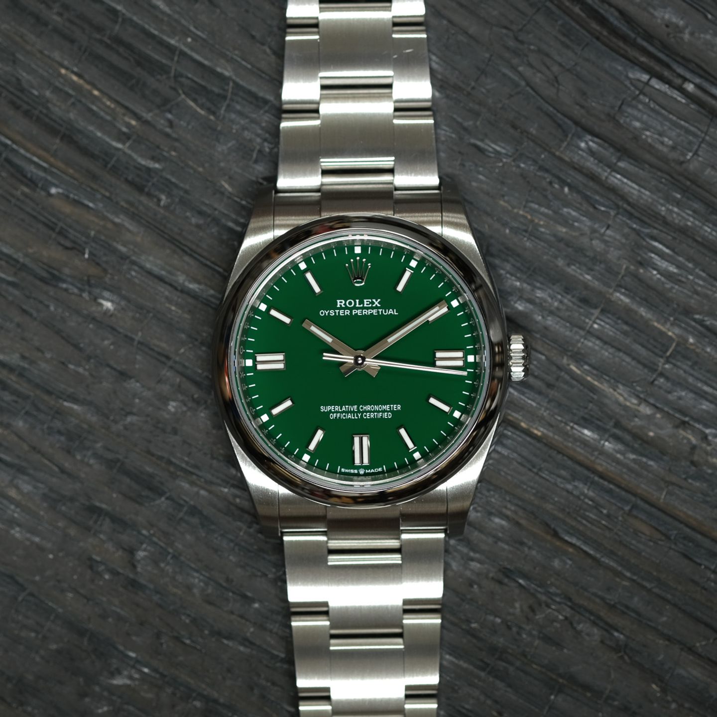 Rolex Oyster Perpetual 36 126000 (2023) - Green dial 36 mm Steel case (2/8)