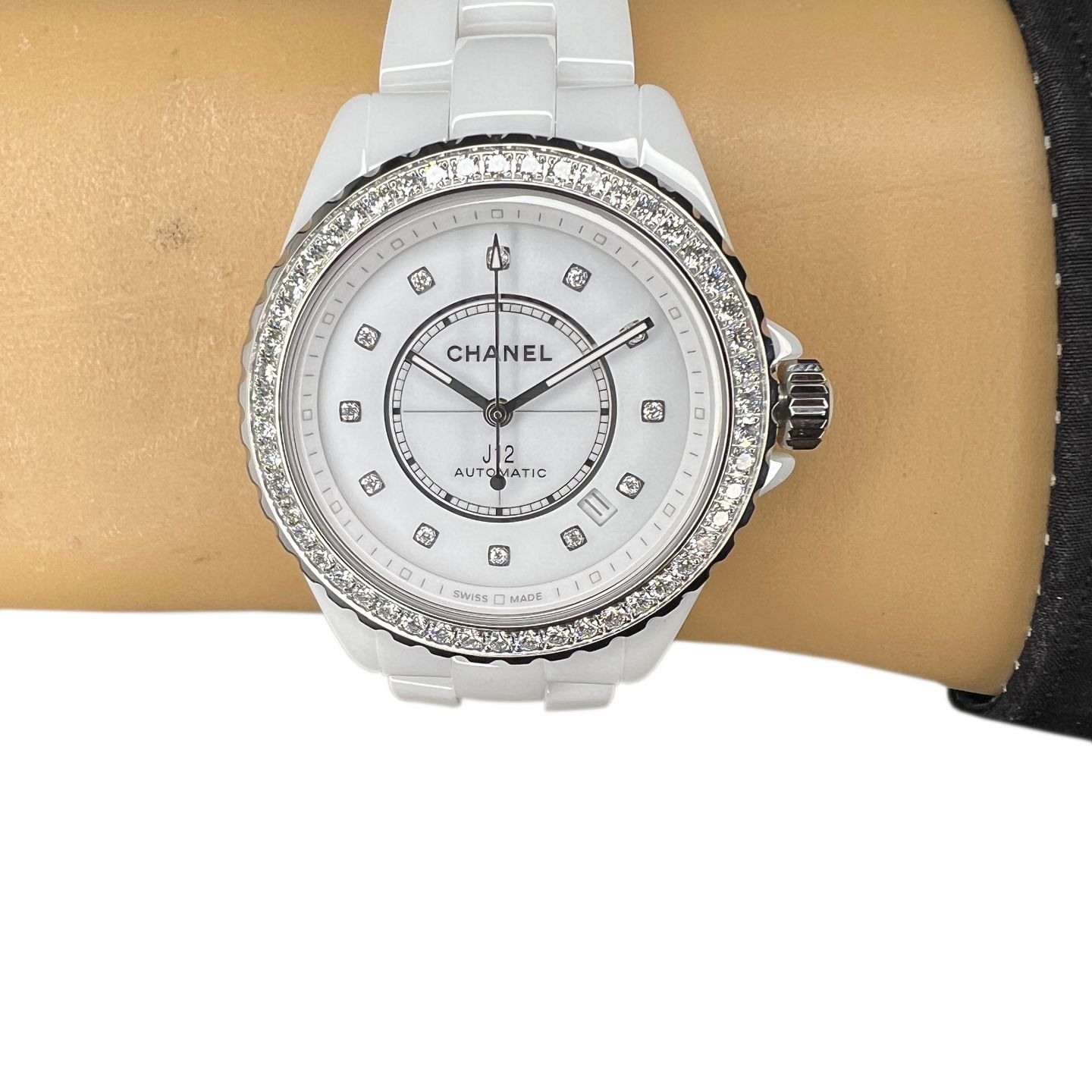 Chanel J12 H7189 (2023) - White dial 38 mm Ceramic case (2/8)