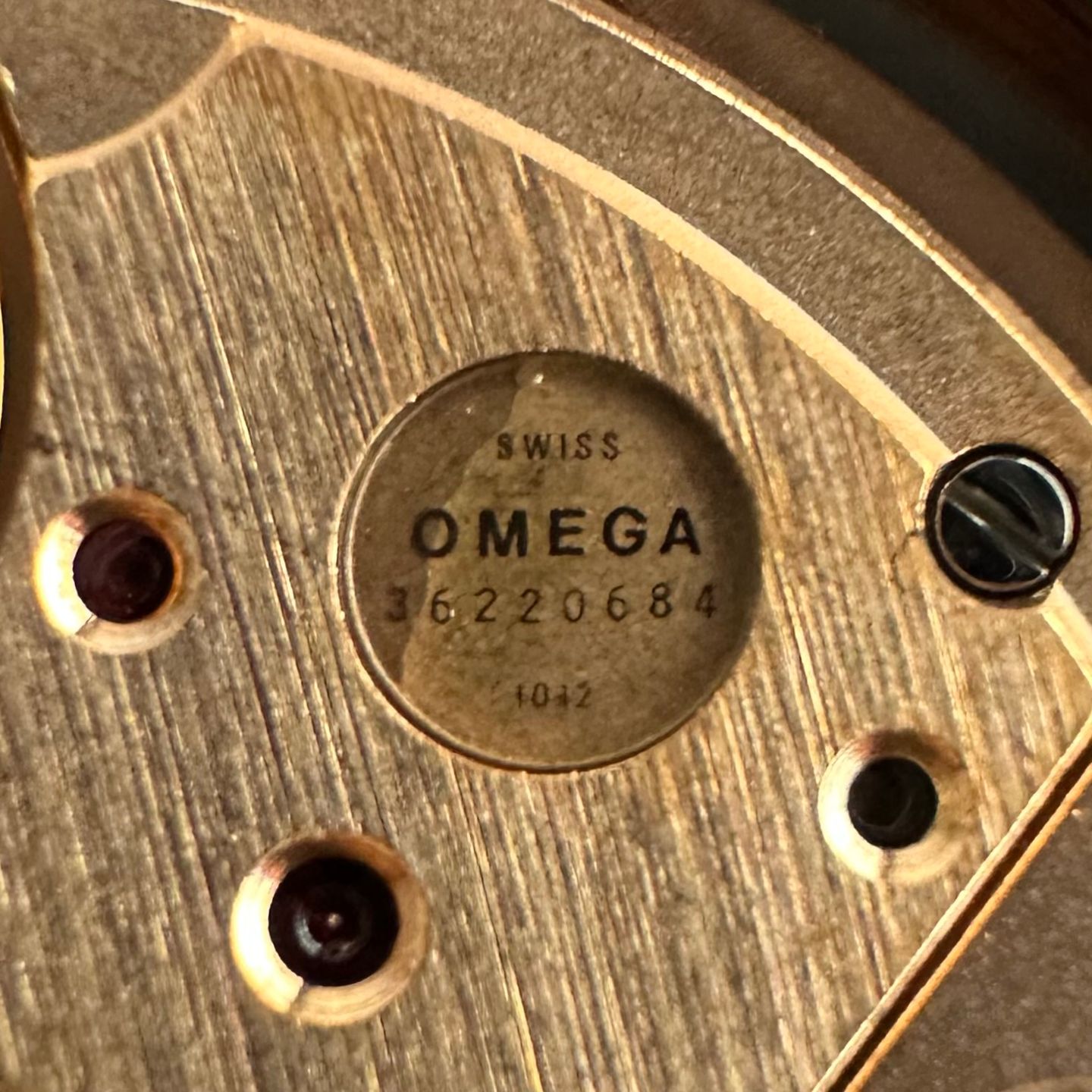 Omega Genève 166.763 (1973) - Gold dial 35 mm Gold/Steel case (4/8)