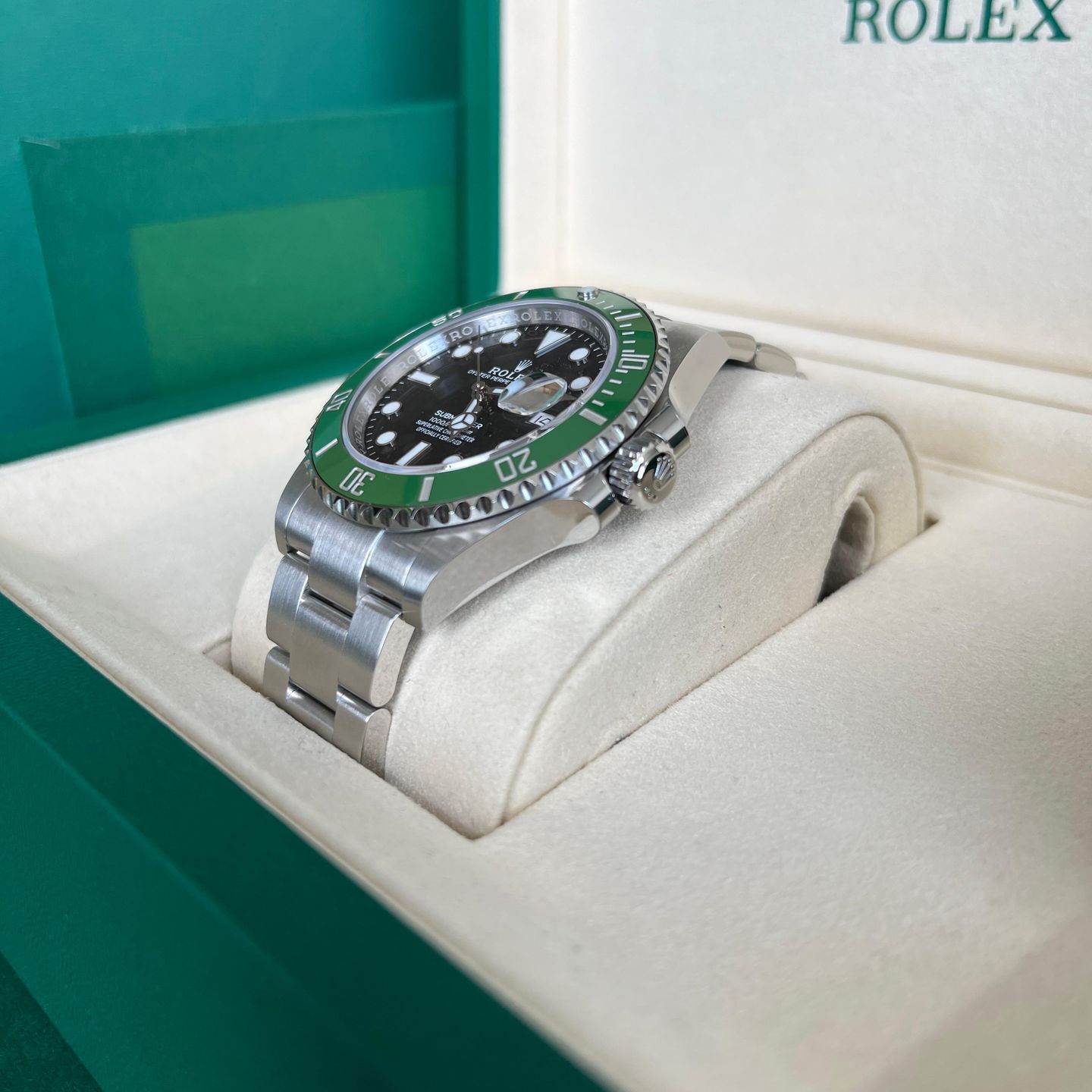 Rolex Submariner Date 126610LV - (3/4)