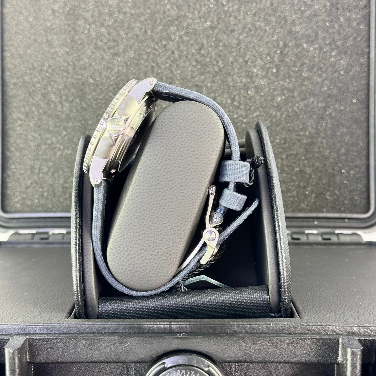 Blancpain Fifty Fathoms 5010 12B40 O52B (2025) - Blue dial 42 mm Titanium case (7/7)