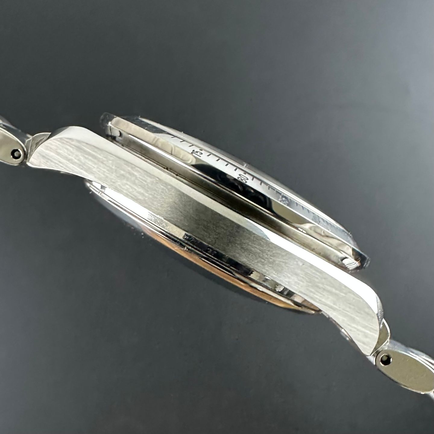 Omega Speedmaster Date 3513.5 - (6/8)