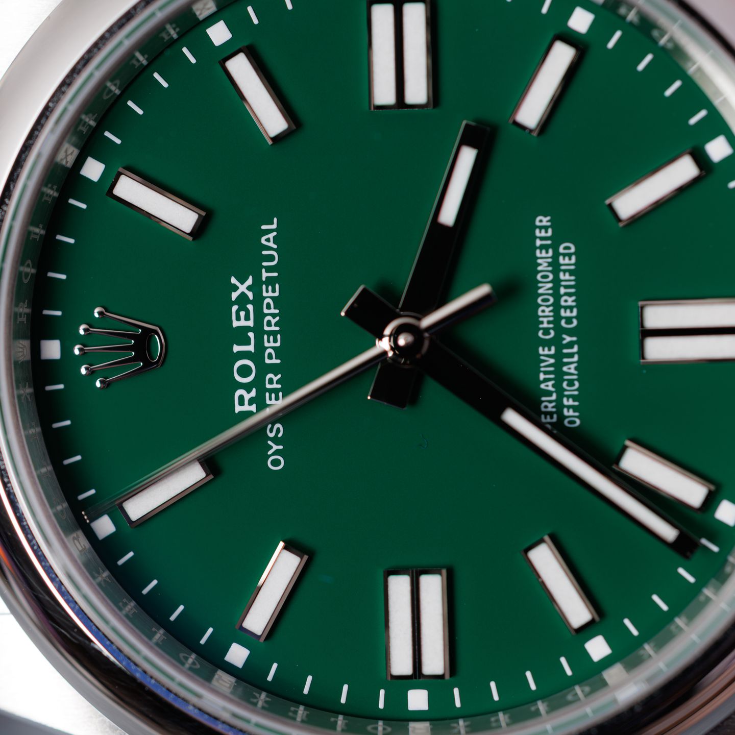 Rolex Oyster Perpetual 41 134300 (2025) - Groen wijzerplaat 41mm Staal (3/4)