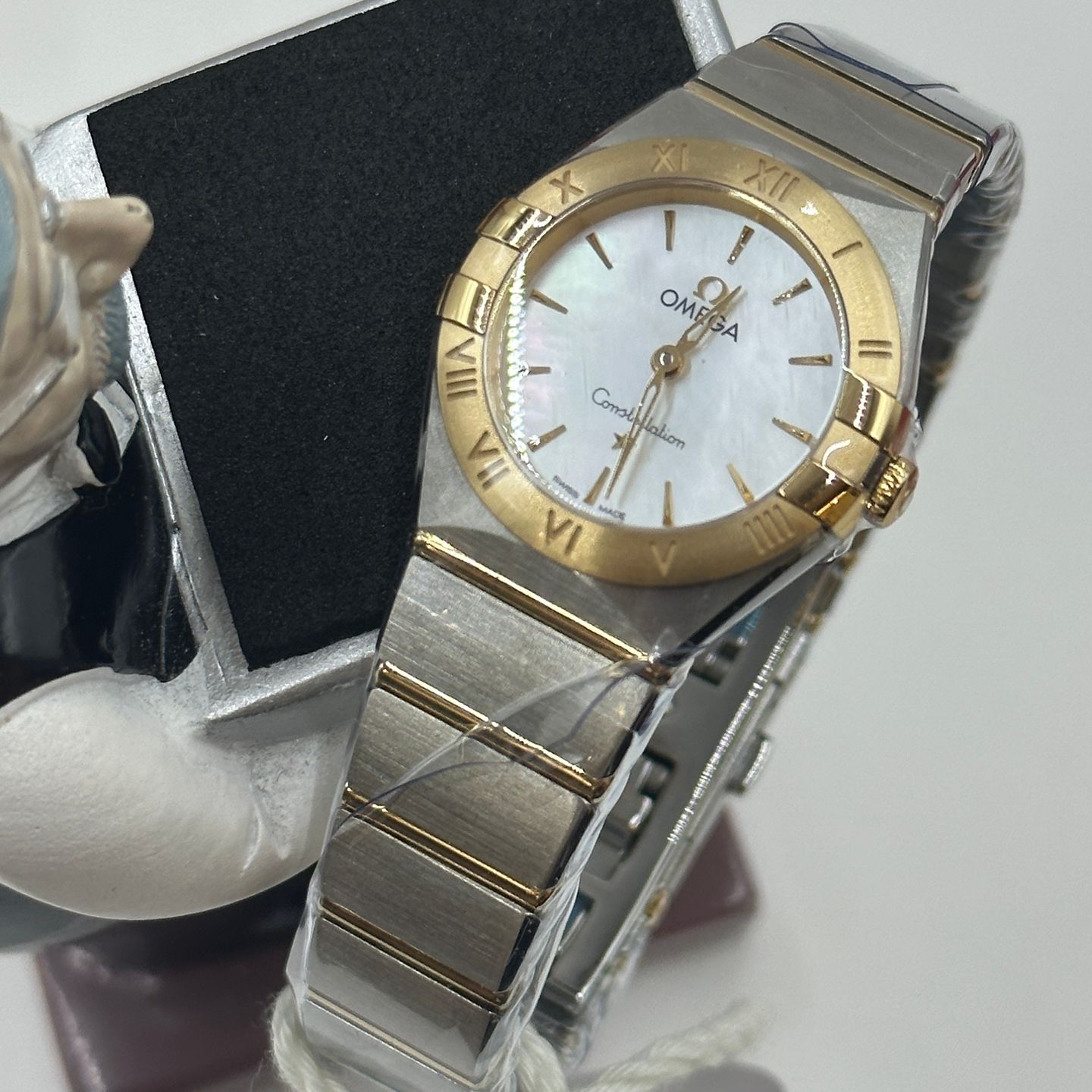 Omega Constellation Quartz 131.20.25.60.05.002 (2023) - Parelmoer wijzerplaat 25mm Goud/Staal (1/8)