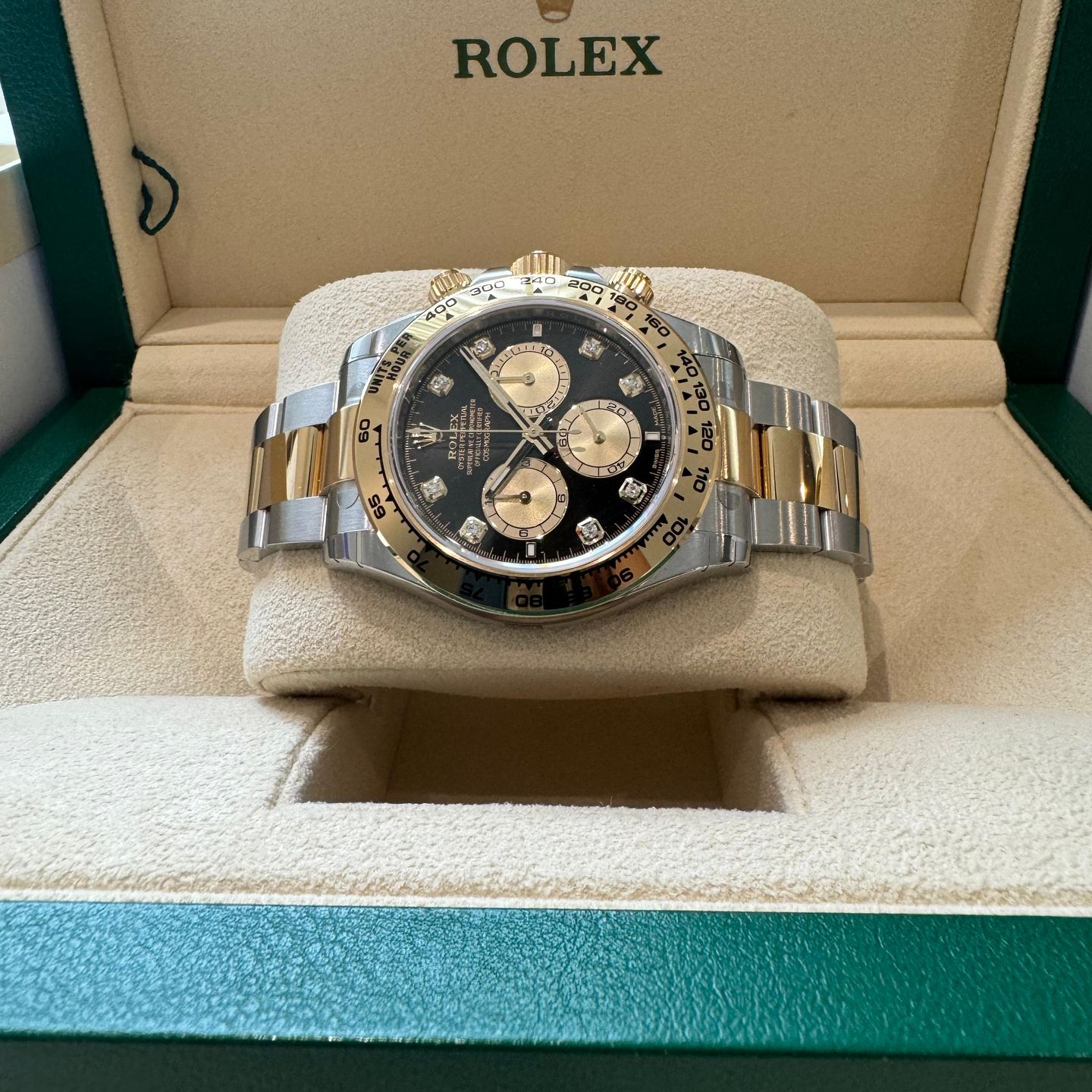 Rolex Daytona 126503 (2024) - Black dial 40 mm Gold/Steel case (5/8)