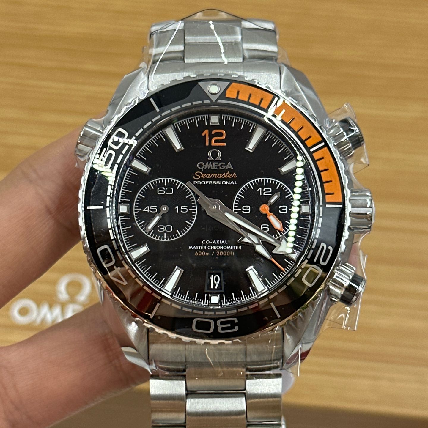 Omega Seamaster Planet Ocean Chronograph 215.30.46.51.01.002 (2023) - Black dial 46 mm Steel case (6/8)