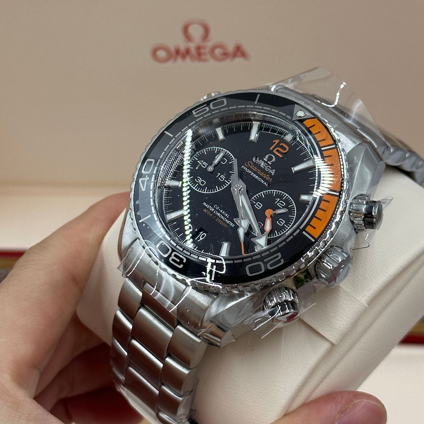 Omega Seamaster Planet Ocean Chronograph 215.30.46.51.01.002 (2023) - Black dial 46 mm Steel case (4/8)