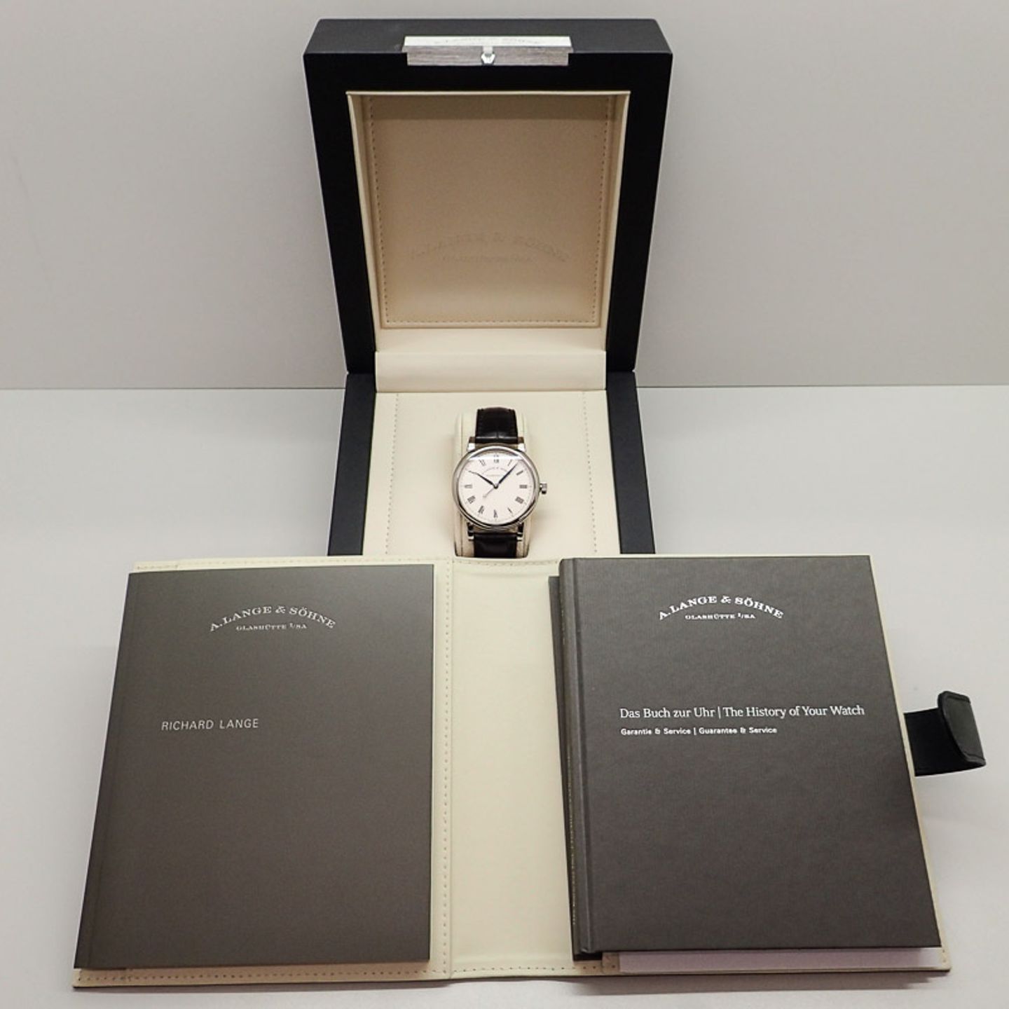 A. Lange & Söhne Richard Lange 232.026 - (2/8)