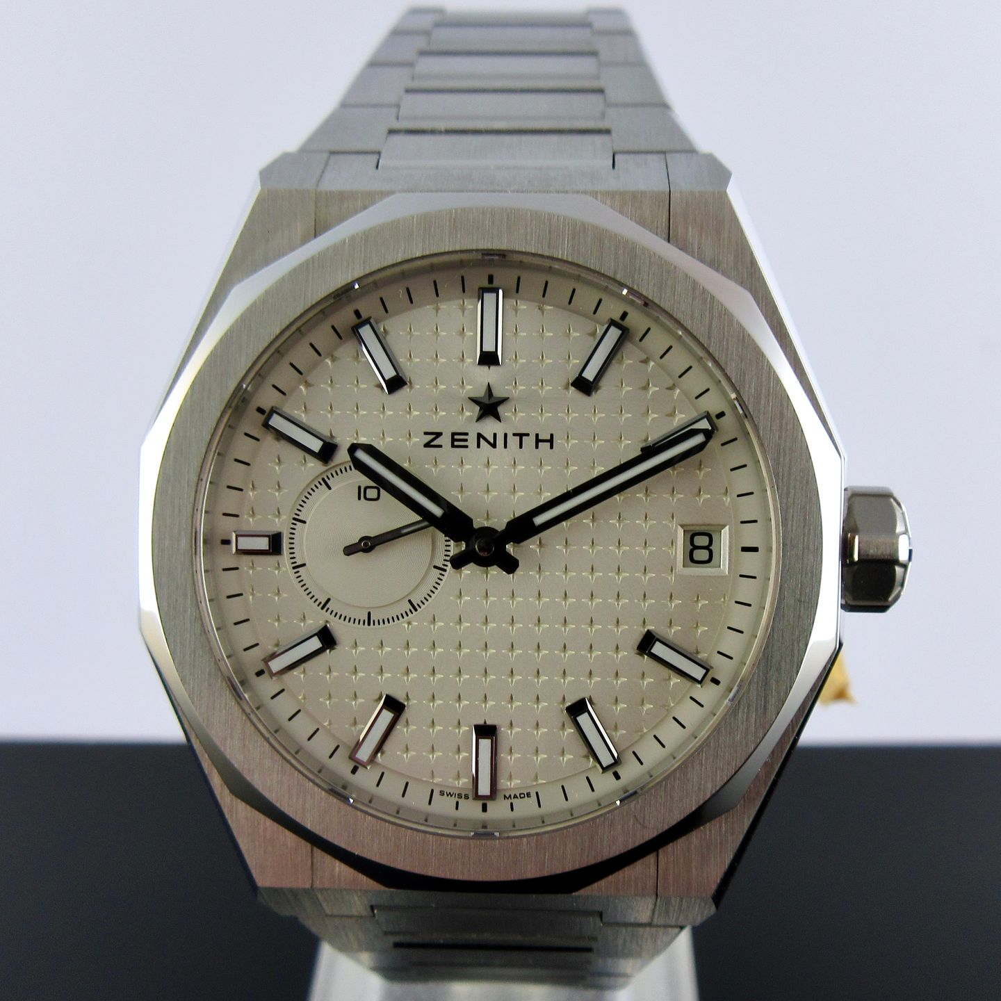 Zenith Defy Skyline 03.9300.3620/01.I001 - (1/8)