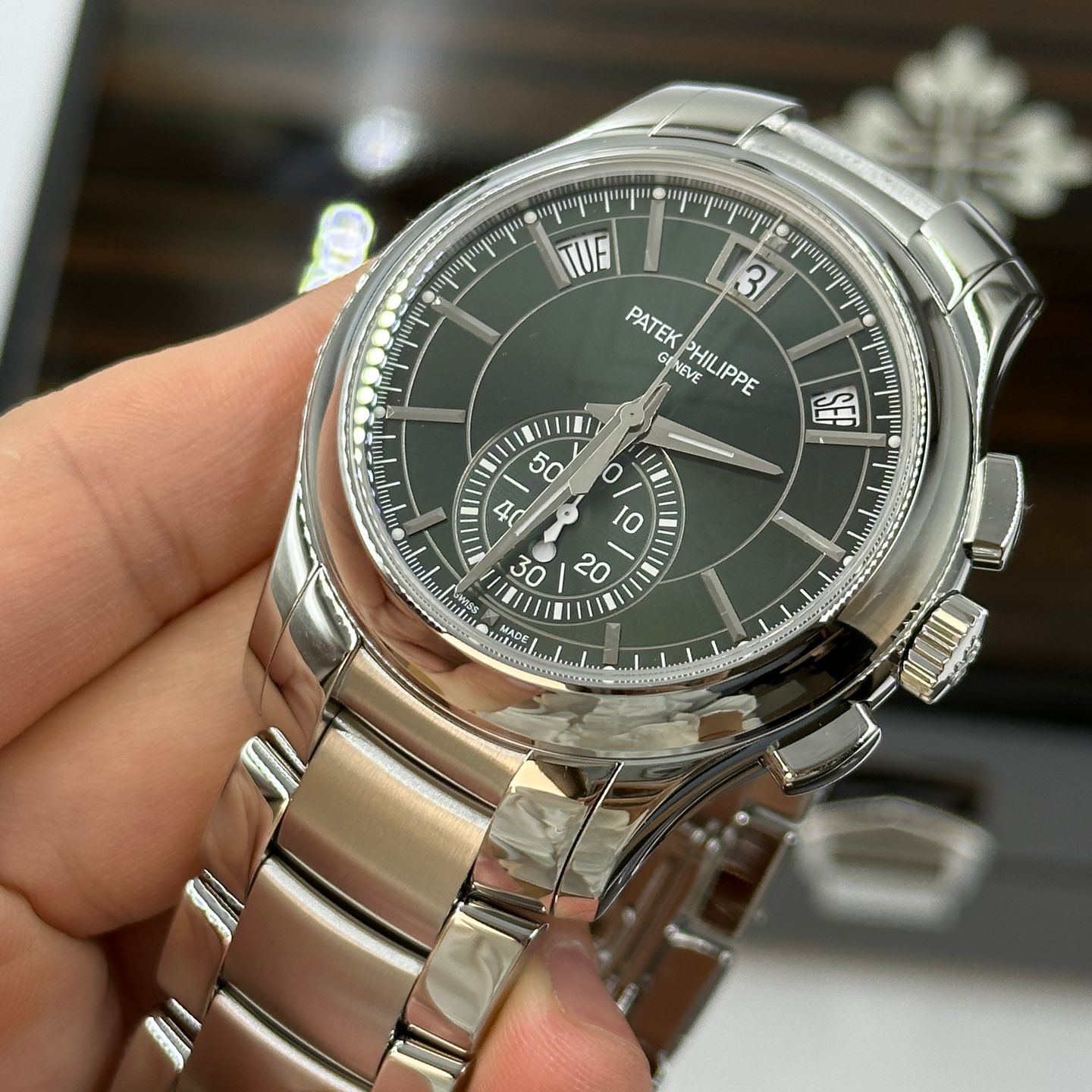 Patek Philippe Annual Calendar Chronograph 5905/1A-001 (2023) - Groen wijzerplaat 42mm Staal (7/8)