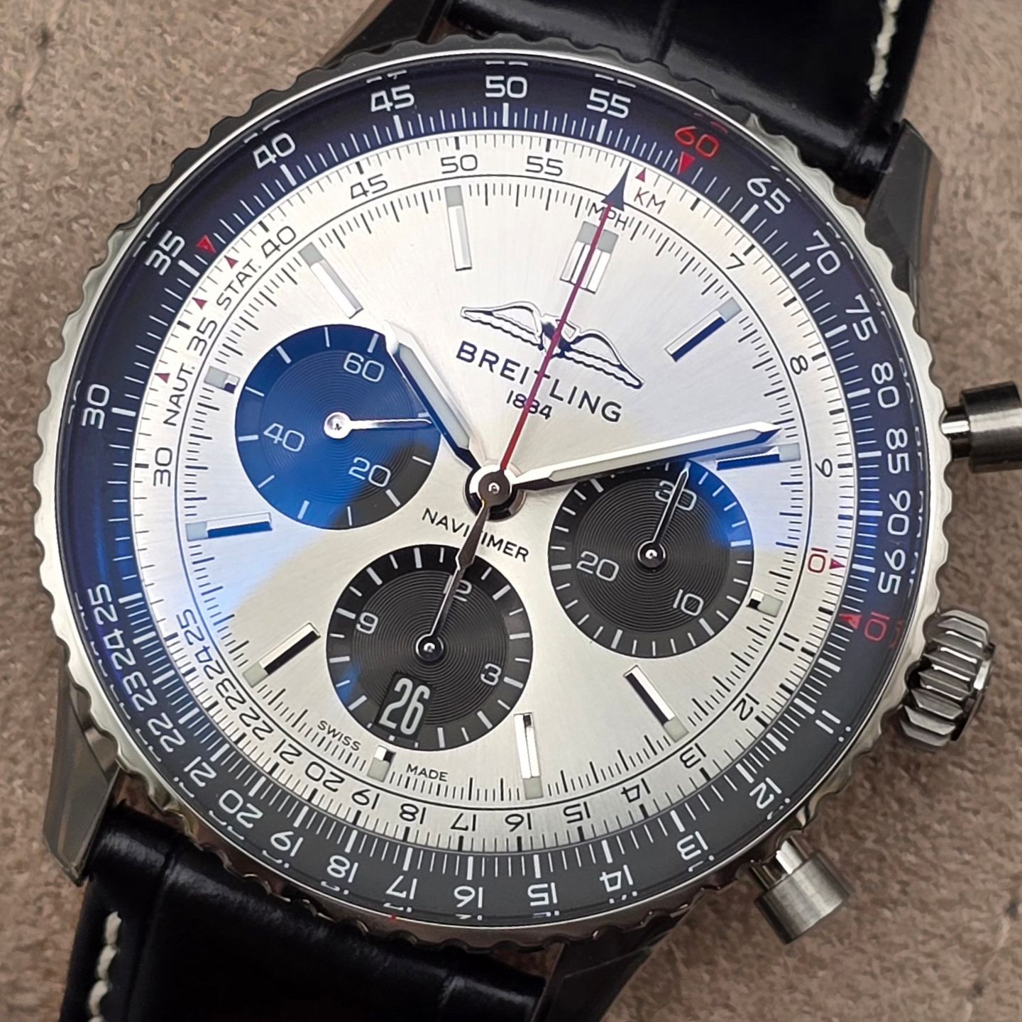 Breitling Navitimer 1 B01 Chronograph AB0138241G1P1 - (1/9)