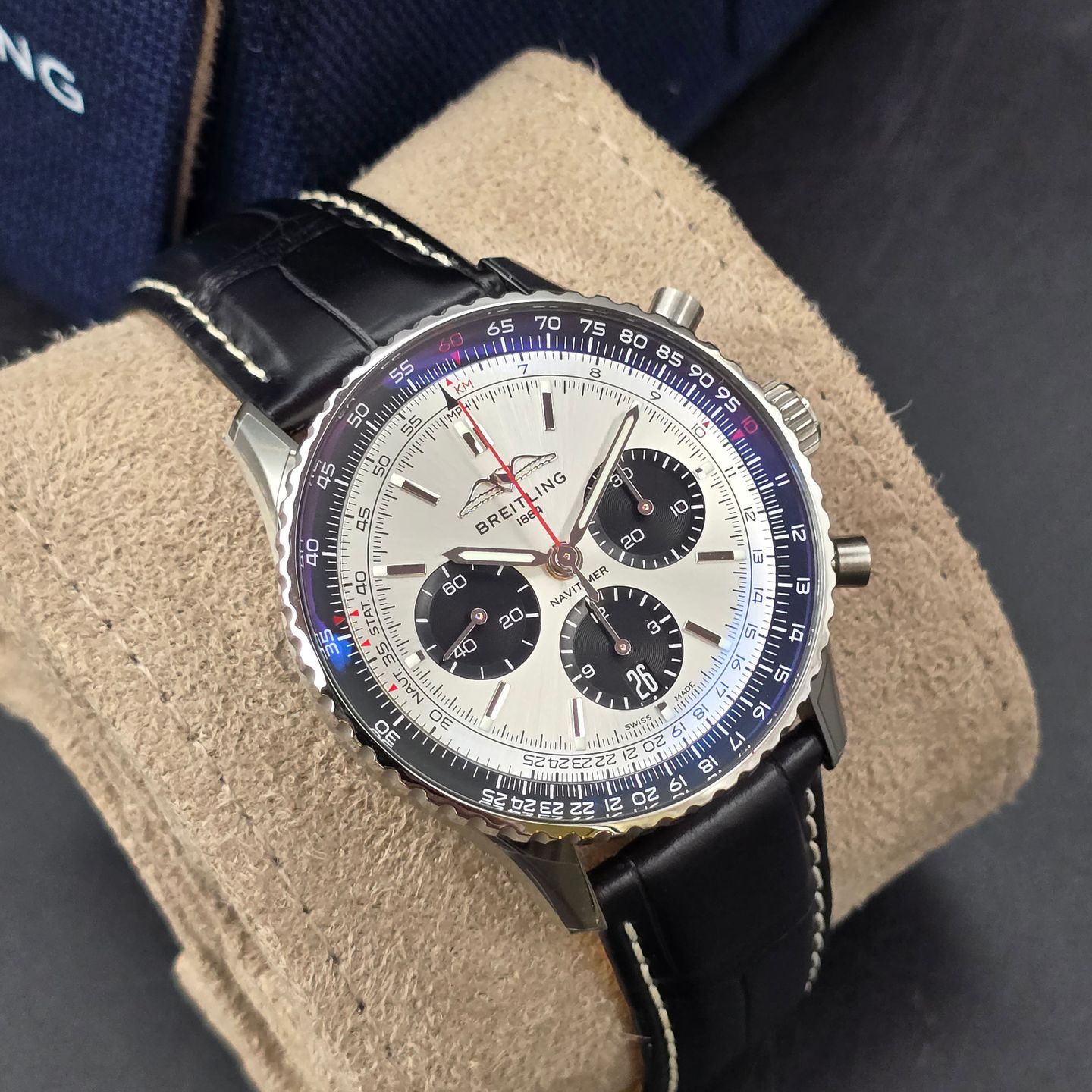 Breitling Navitimer 1 B01 Chronograph AB0138241G1P1 - (3/9)