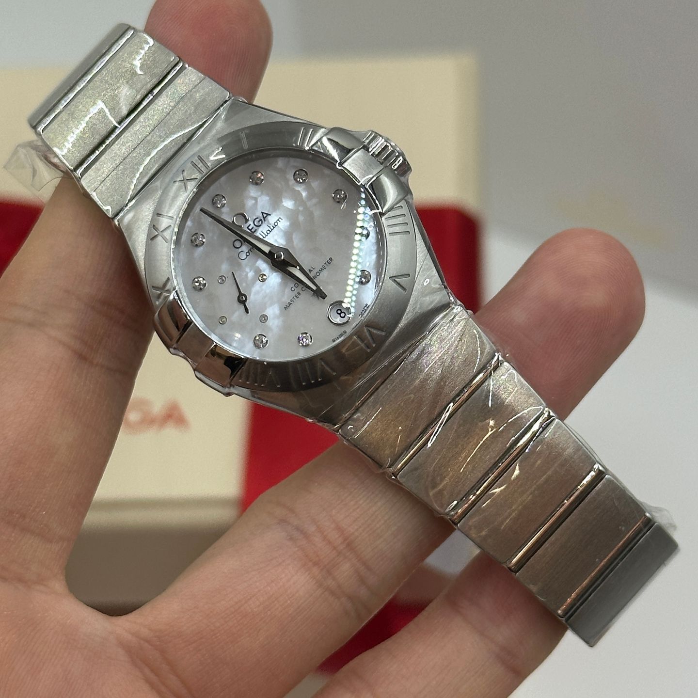 Omega Constellation Petite Seconde 127.10.27.20.55.001 (2023) - Pearl dial 27 mm Steel case (8/8)