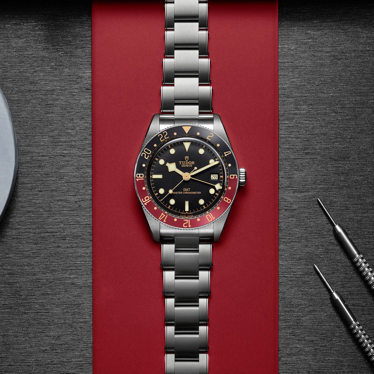 Tudor Black Bay Fifty-Eight 7939G1A0NRU (2025) - Zwart wijzerplaat 39mm Staal (2/5)