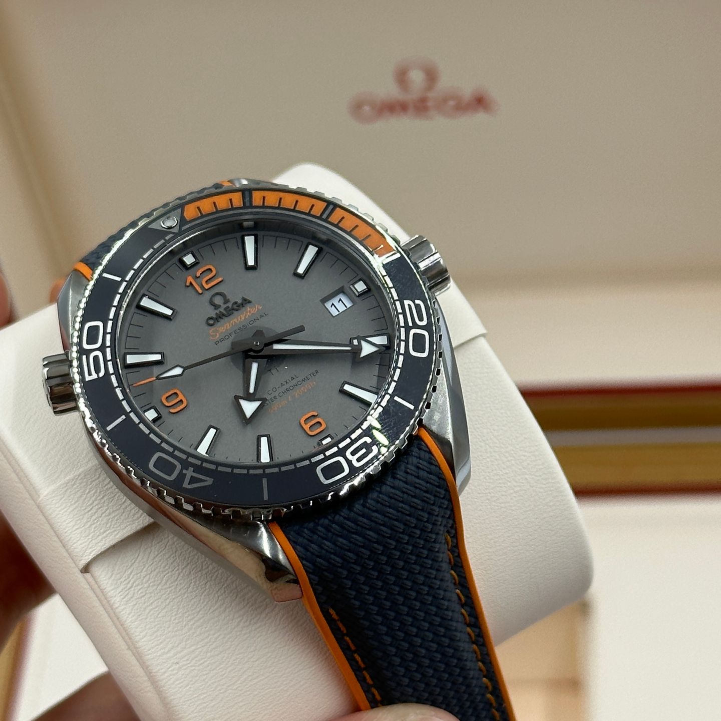 Omega Seamaster Planet Ocean 215.92.44.21.99.001 (2023) - Grijs wijzerplaat 44mm Titanium (4/8)