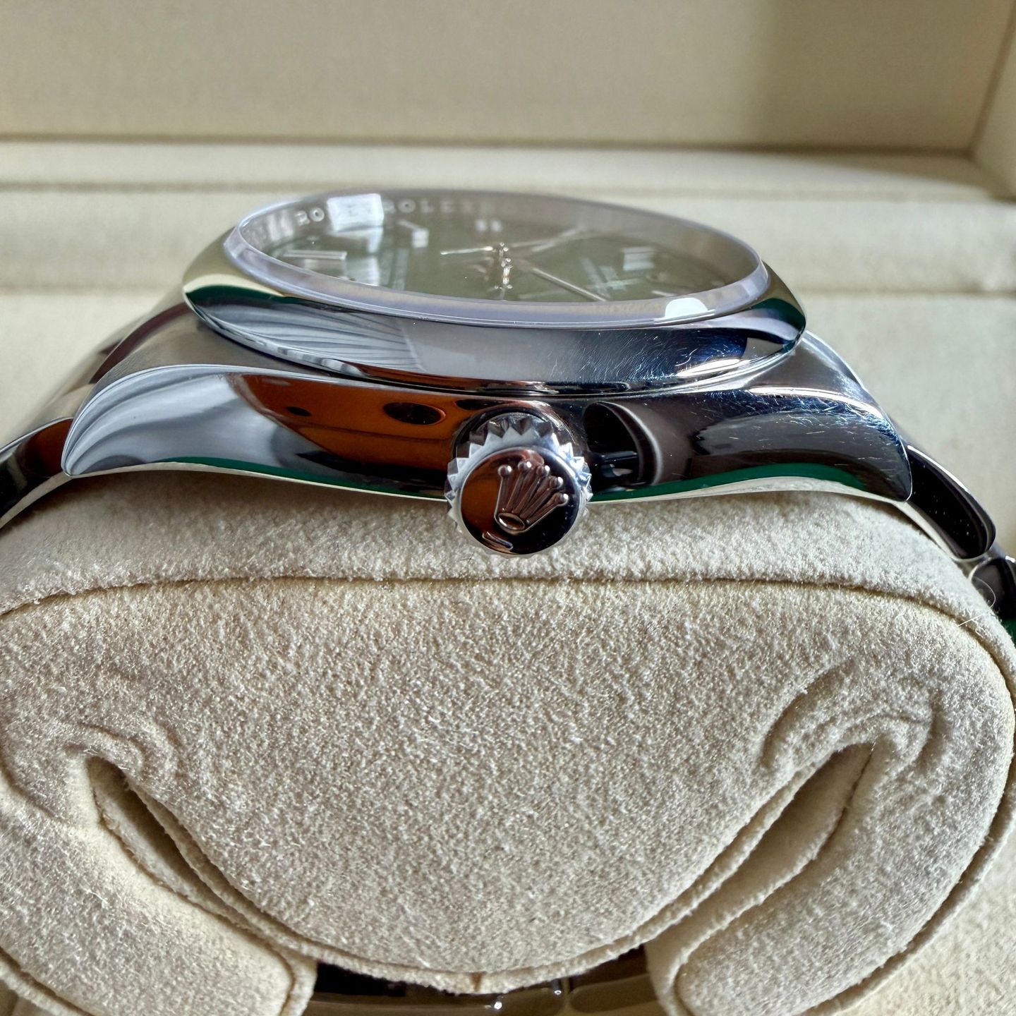 Rolex Oyster Perpetual 36 126000 - (4/8)