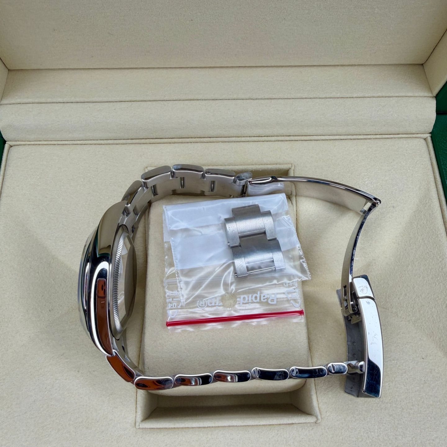 Rolex Oyster Perpetual 36 126000 - (7/8)