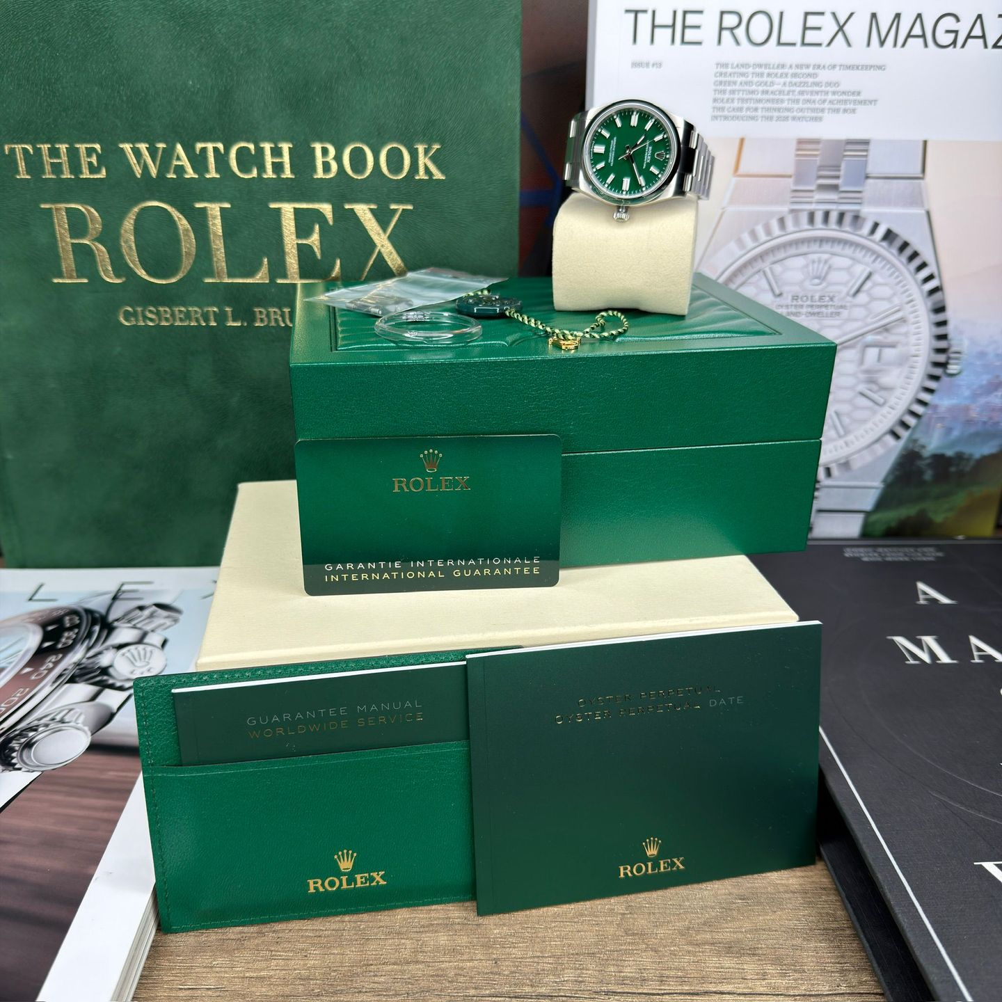 Rolex Oyster Perpetual 36 126000 - (8/8)