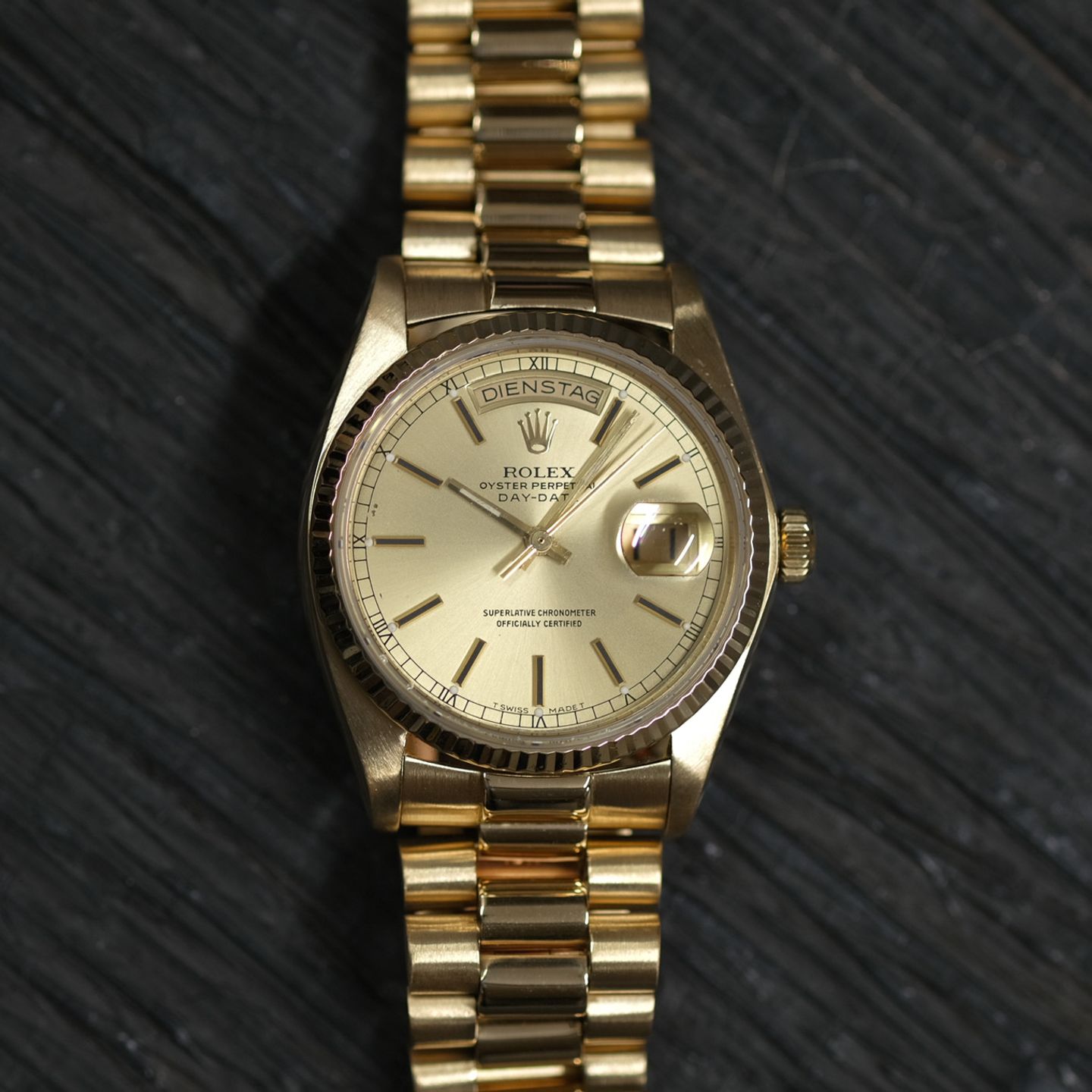 Rolex Day-Date 36 18038 (1982) - Champagne dial 36 mm Yellow Gold case (2/7)