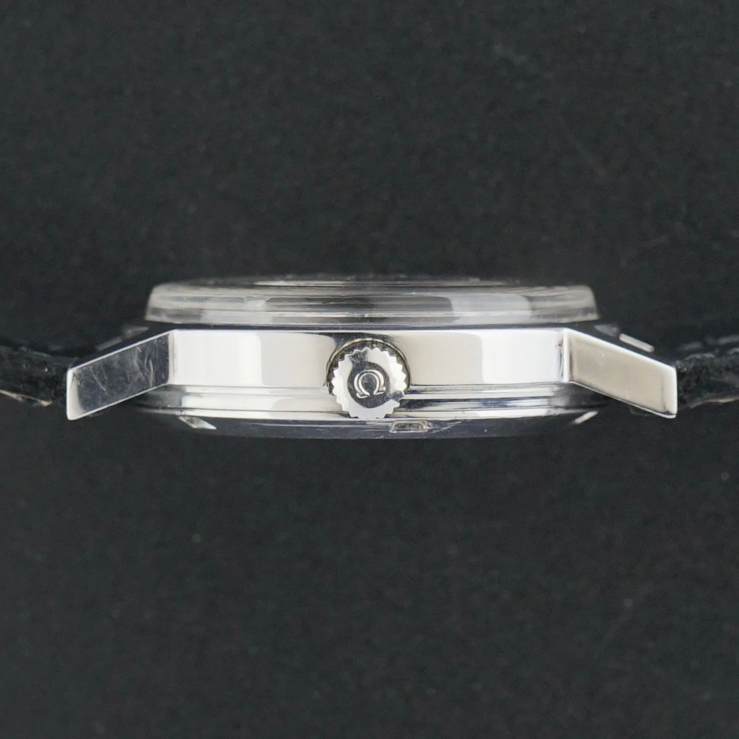 Omega Genève 166.0117 - (6/8)