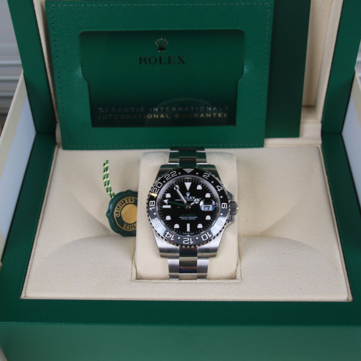 Rolex GMT-Master II 126710GRNR (2025) - Black dial 40 mm Steel case (5/5)