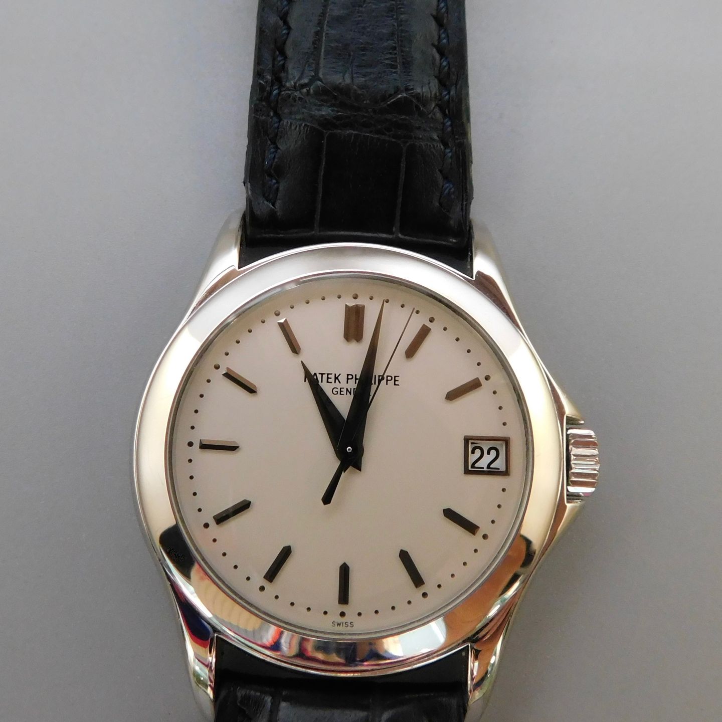 Patek Philippe Calatrava 5107G - (2/6)
