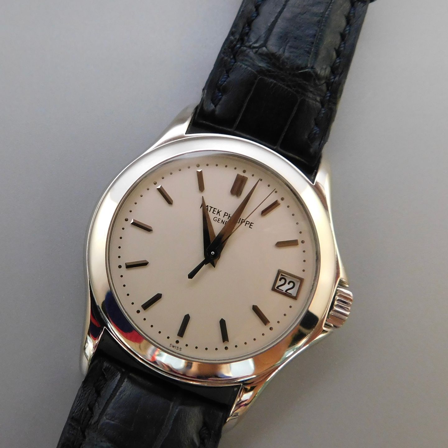 Patek Philippe Calatrava 5107G - (1/6)