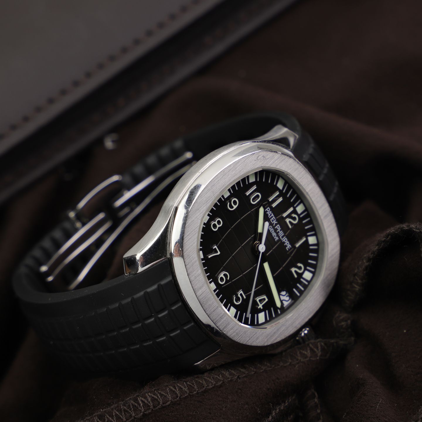 Patek Philippe Aquanaut 5165 (2009) - Black dial 38 mm Steel case (7/8)