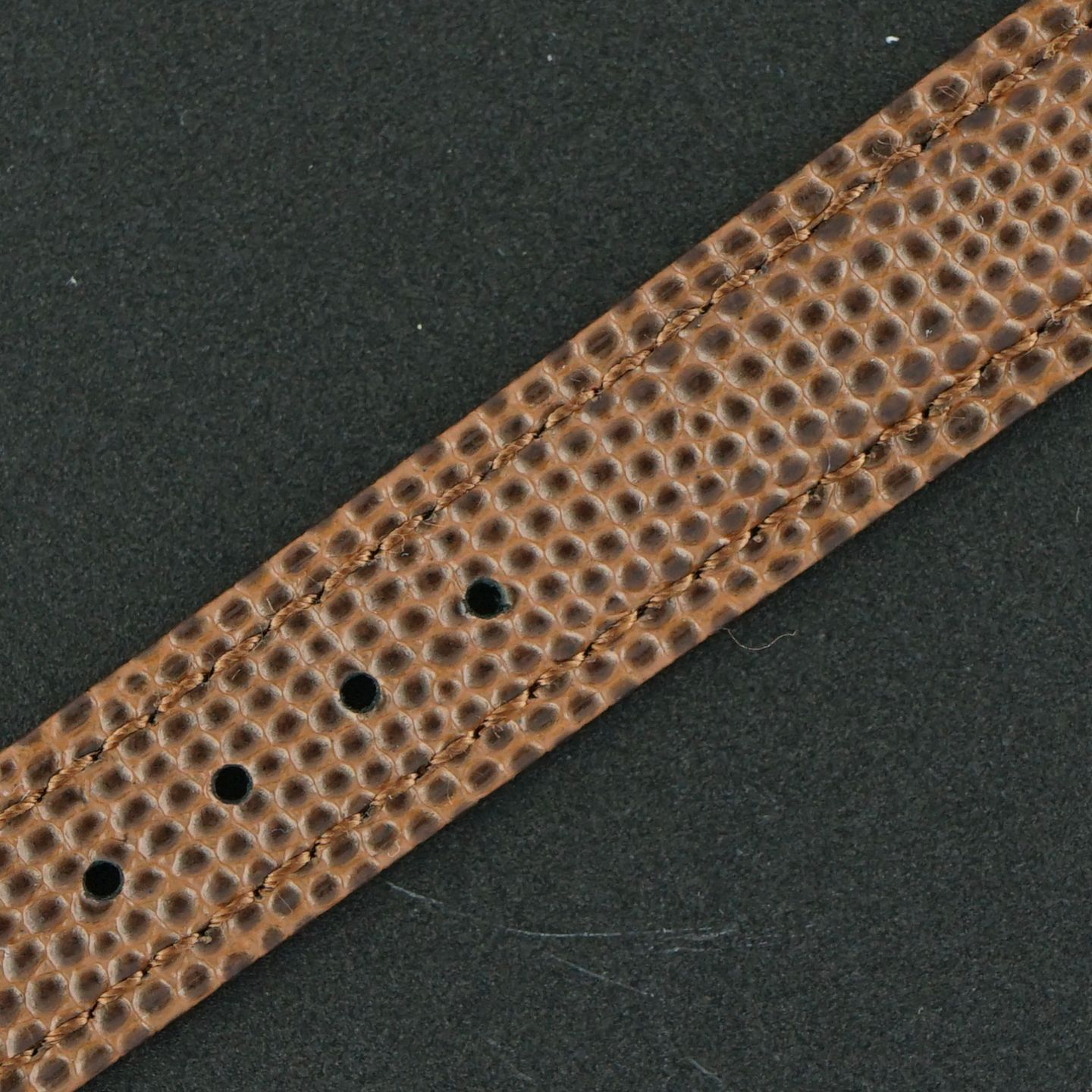 Cartier Tank 2415 (1990) - Red dial 20 mm Silver case (7/8)