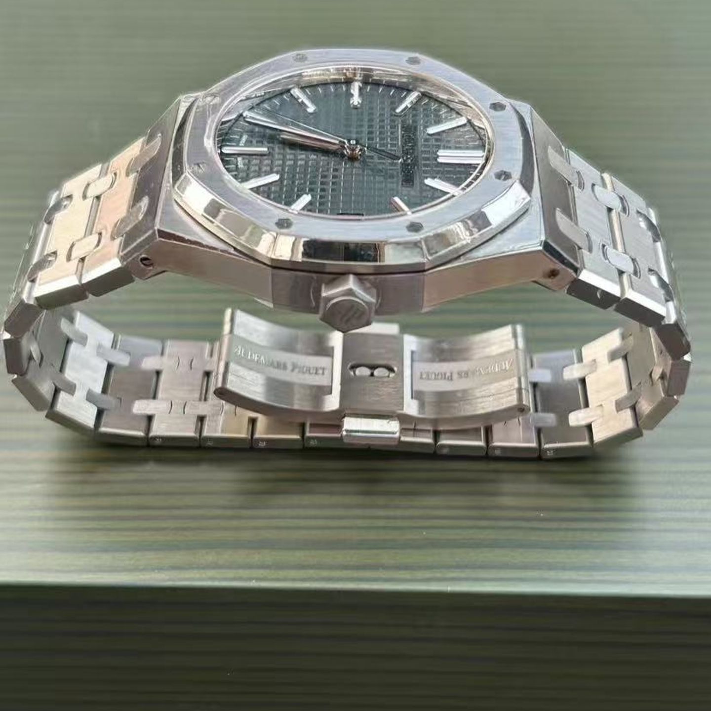 Audemars Piguet Royal Oak Selfwinding 15510ST.OO.1320ST.04 - (4/5)