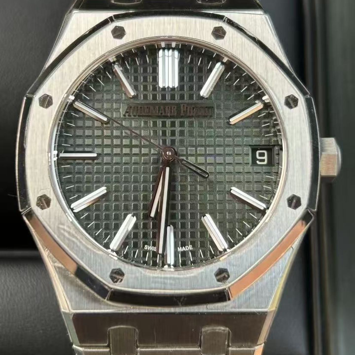 Audemars Piguet Royal Oak Selfwinding 15510ST.OO.1320ST.04 - (1/5)