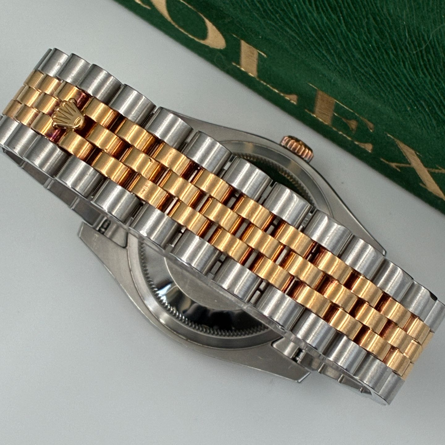 Rolex Datejust 36 116233 (2019) - White dial 36 mm Gold/Steel case (2/7)