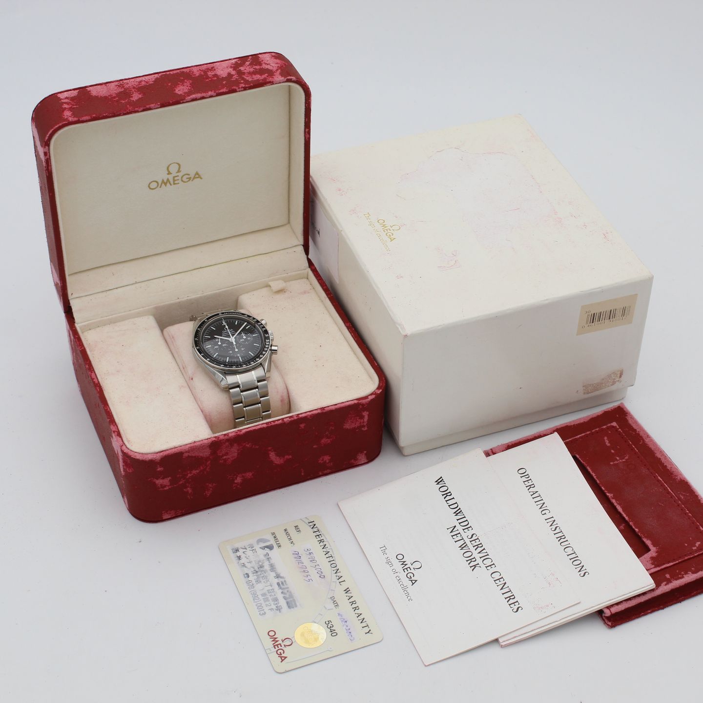 Omega Speedmaster Professional Moonwatch 3570.50.00 (2002) - Black dial 42 mm Steel case (2/8)