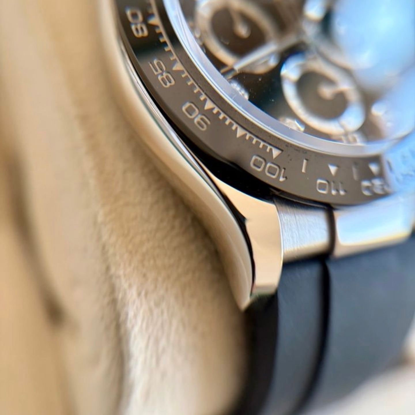 Rolex Daytona 116519LN (2022) - Diamond dial 40 mm White Gold case (2/8)