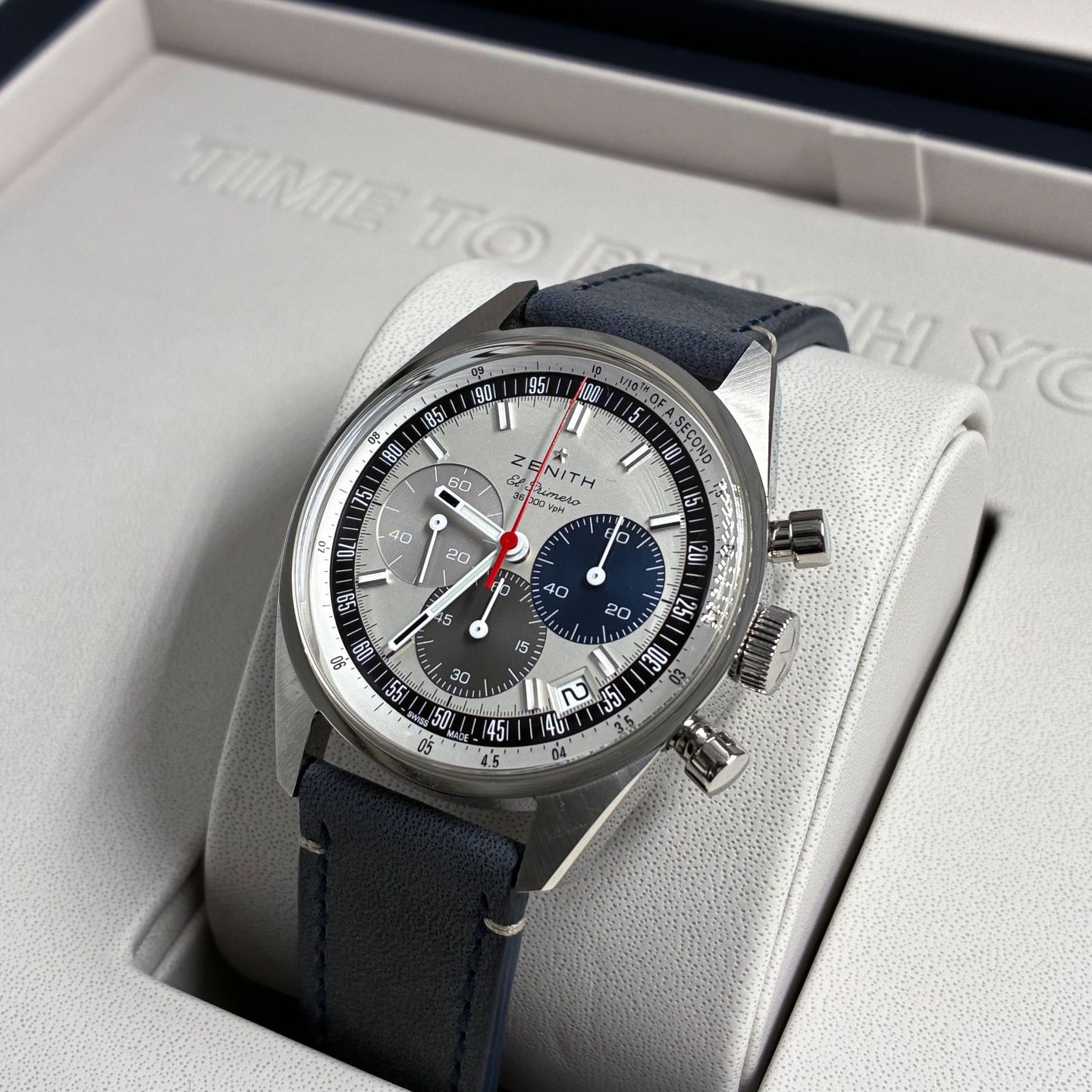 Zenith El Primero Chronomaster 03.3200.3600/69.C902 (2023) - Wit wijzerplaat 38mm Staal (3/6)