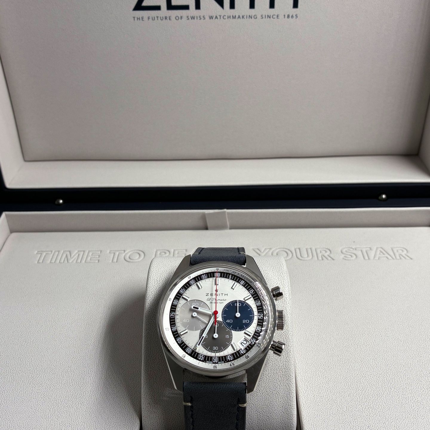 Zenith El Primero Chronomaster 03.3200.3600/69.C902 (2023) - Wit wijzerplaat 38mm Staal (6/6)