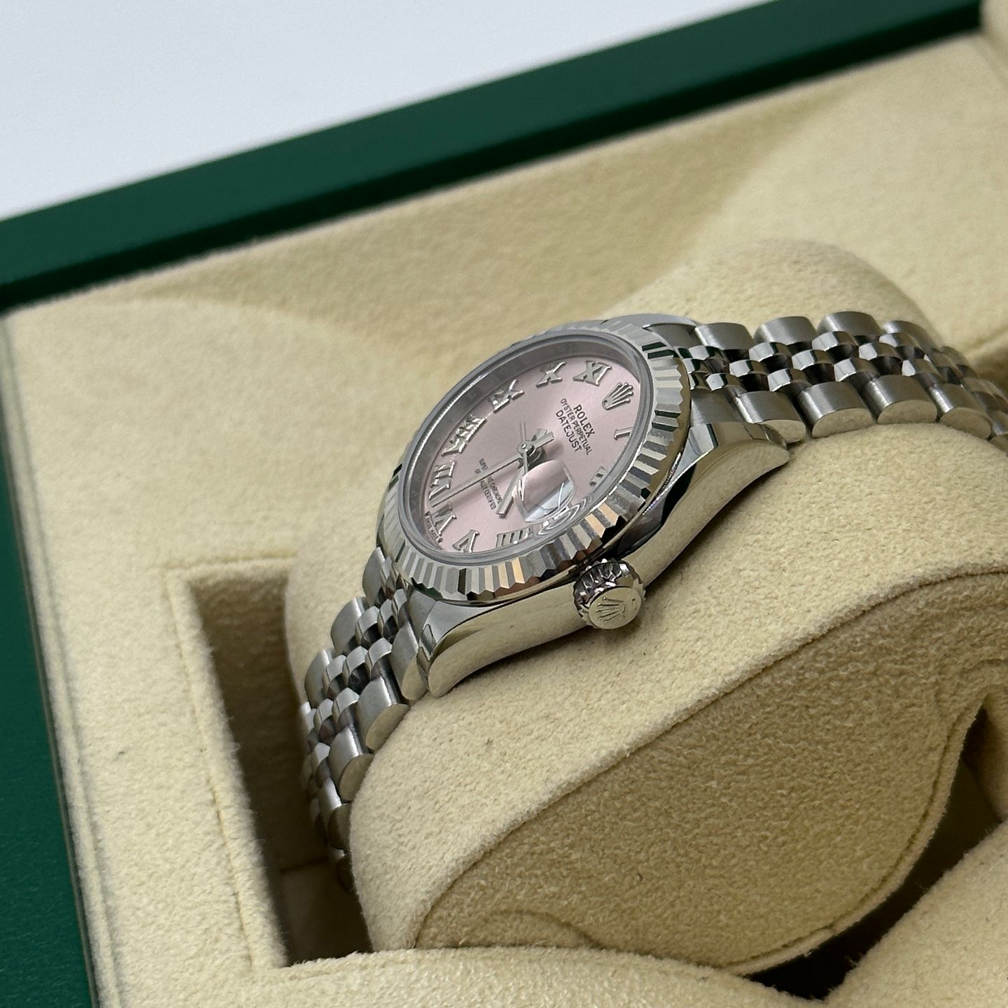 Rolex Lady-Datejust 279174 (2024) - Pink dial 28 mm Steel case (3/8)