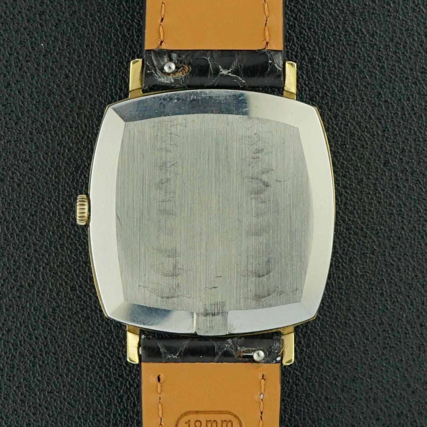 Omega Genève 132.0052 - (3/8)