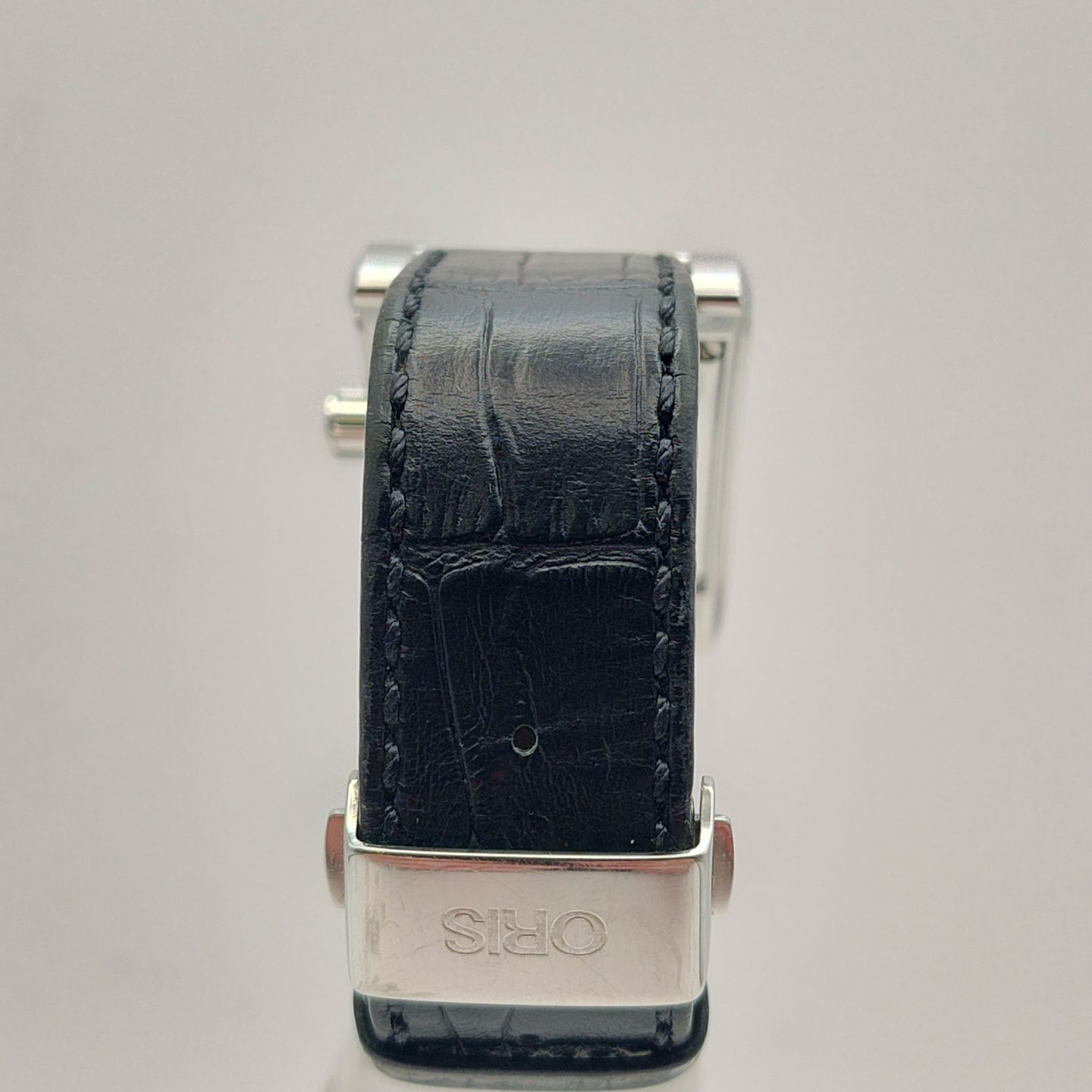 Oris Rectangular 585-7525-40-02 (Unknown (random serial)) - Black dial 40 mm Steel case (3/8)