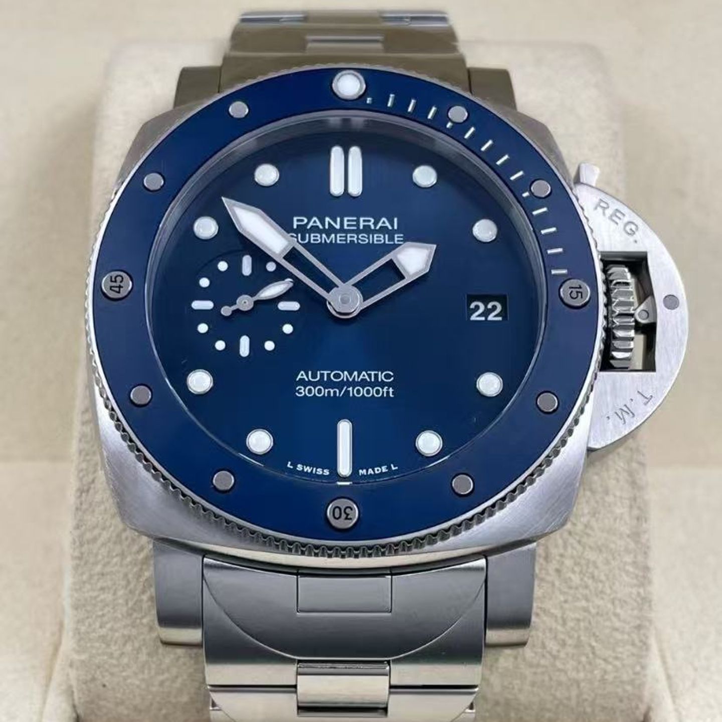 Panerai Luminor Submersible PAM02068 - (3/3)