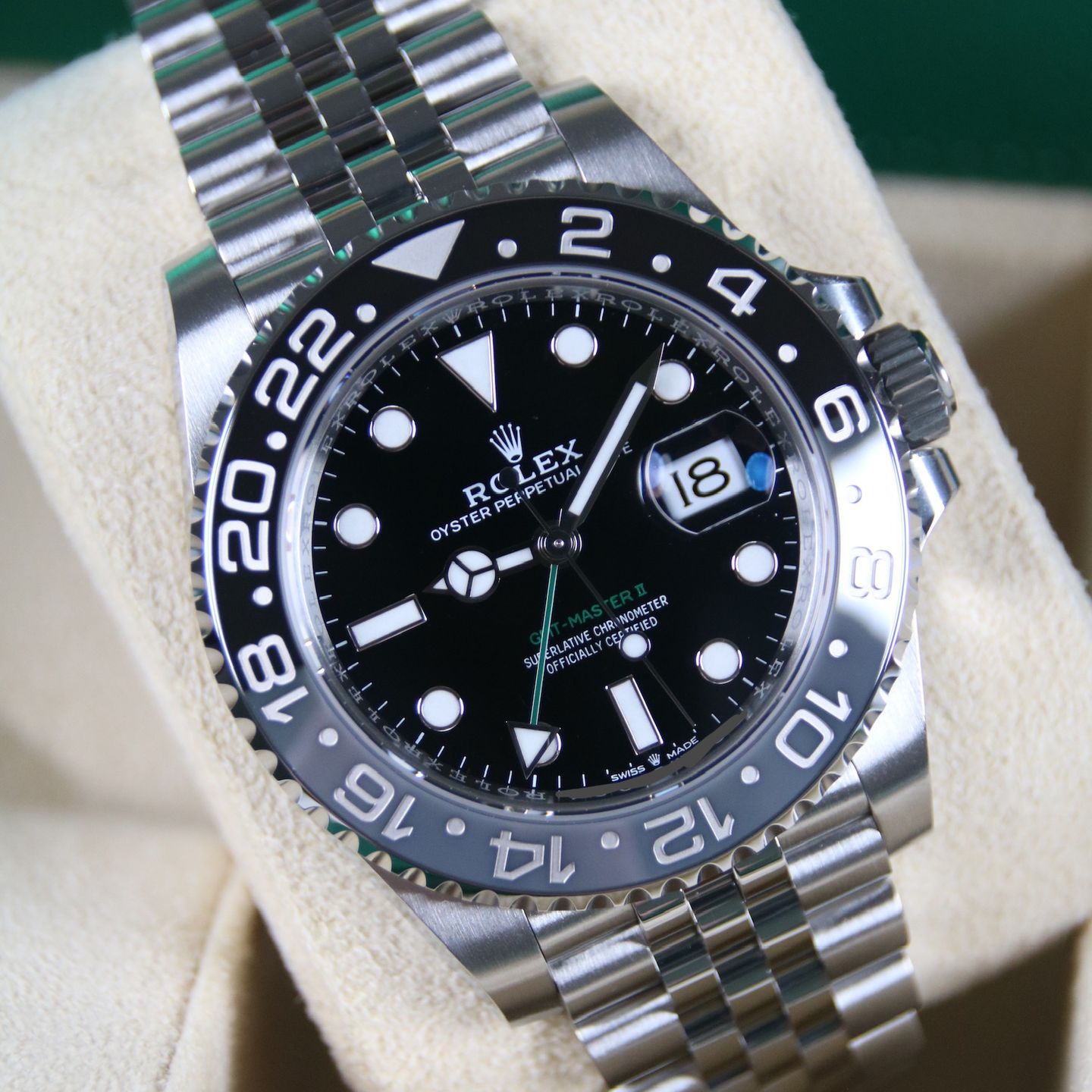 Rolex GMT-Master II 126710GRNR - (2/5)